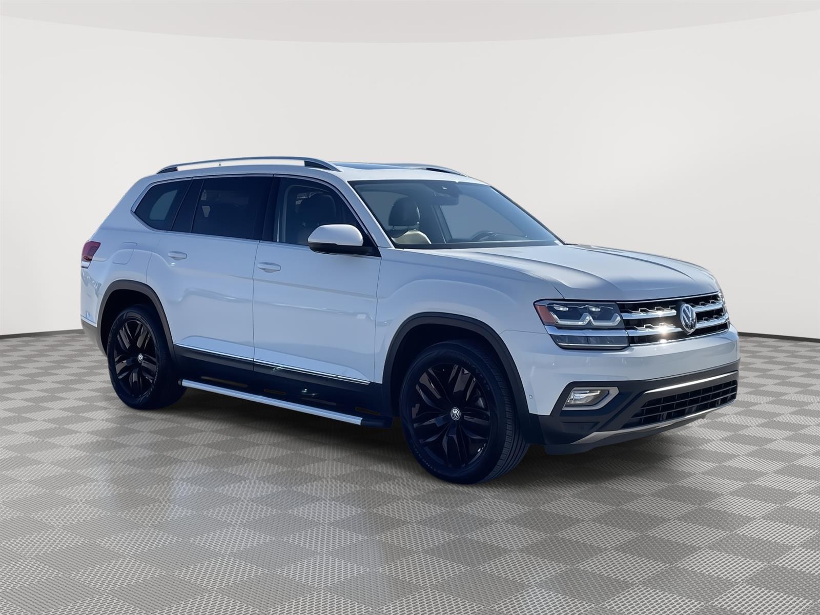 Used 2018 Volkswagen Atlas 3.6L V6 SEL Premium 4motion for sale in Lincoln NE