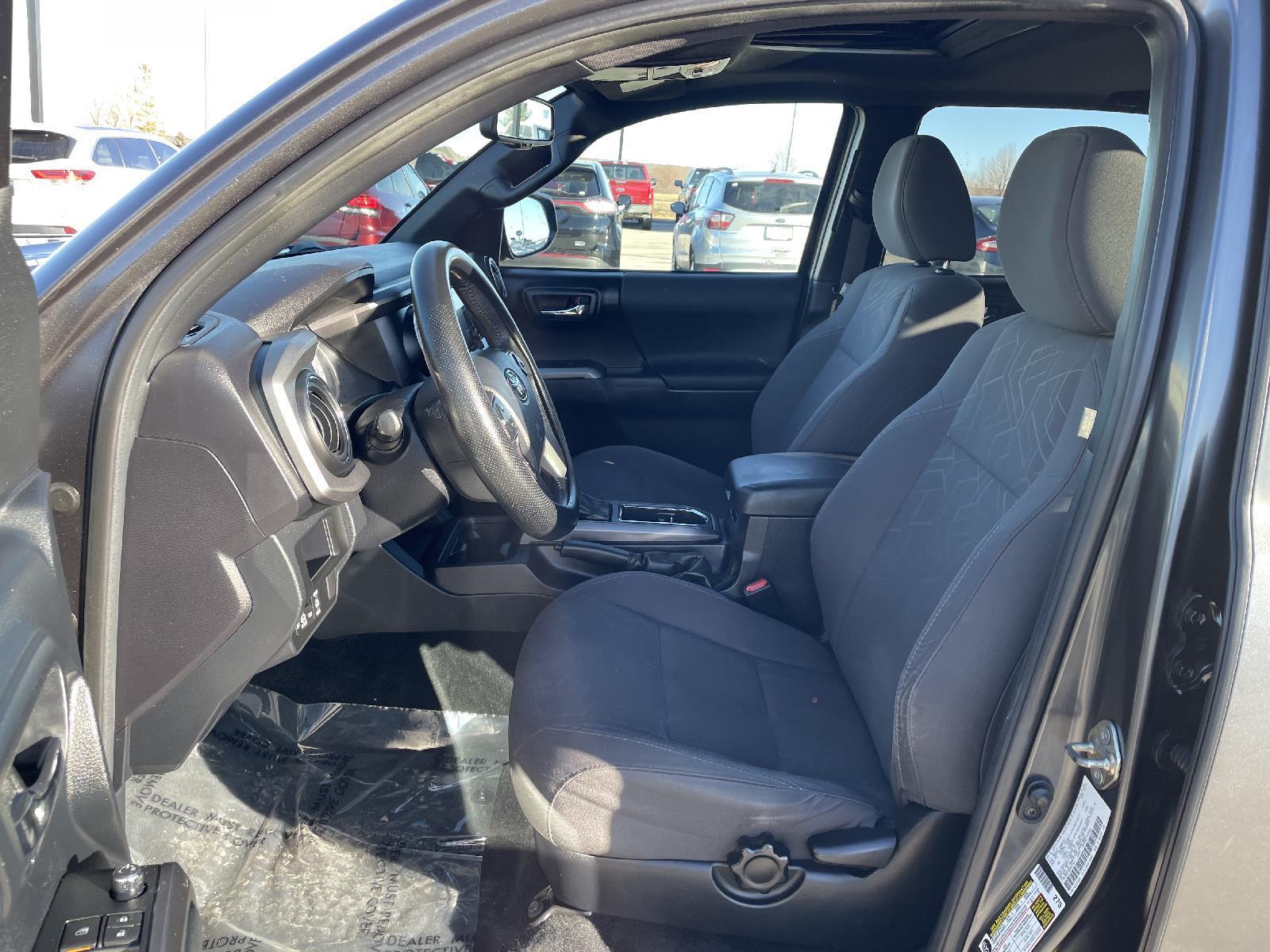 Used 2016 Toyota Tacoma TRD Sport Double Cab Truck for sale in Lincoln NE