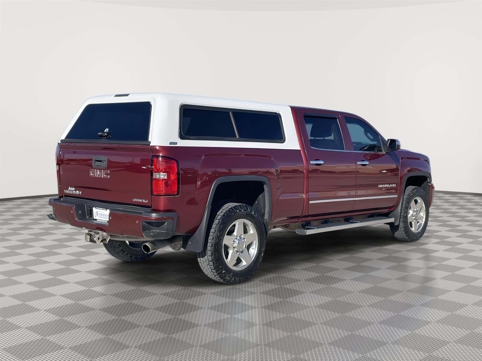 Used 2015 GMC Sierra 2500HD Denali Crew Cab Truck for sale in Lincoln NE