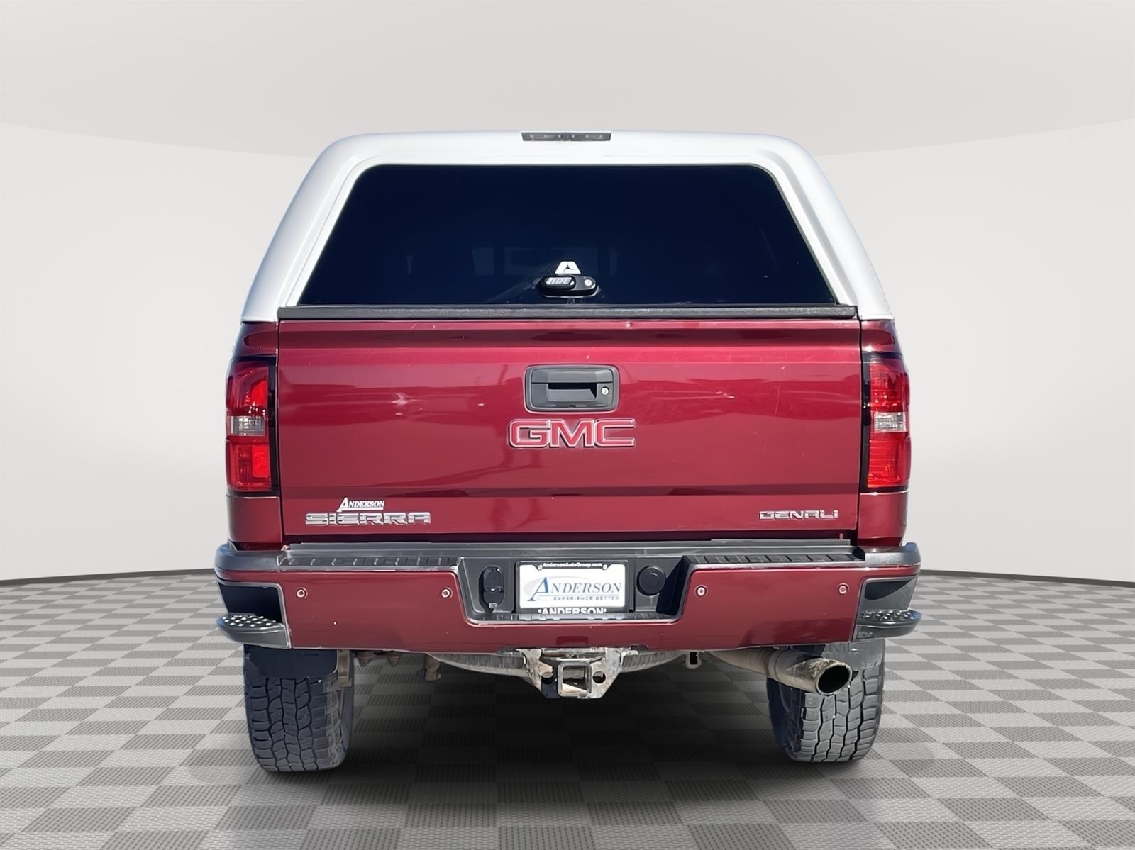 Used 2015 GMC Sierra 2500HD Denali Crew Cab Truck for sale in Lincoln NE