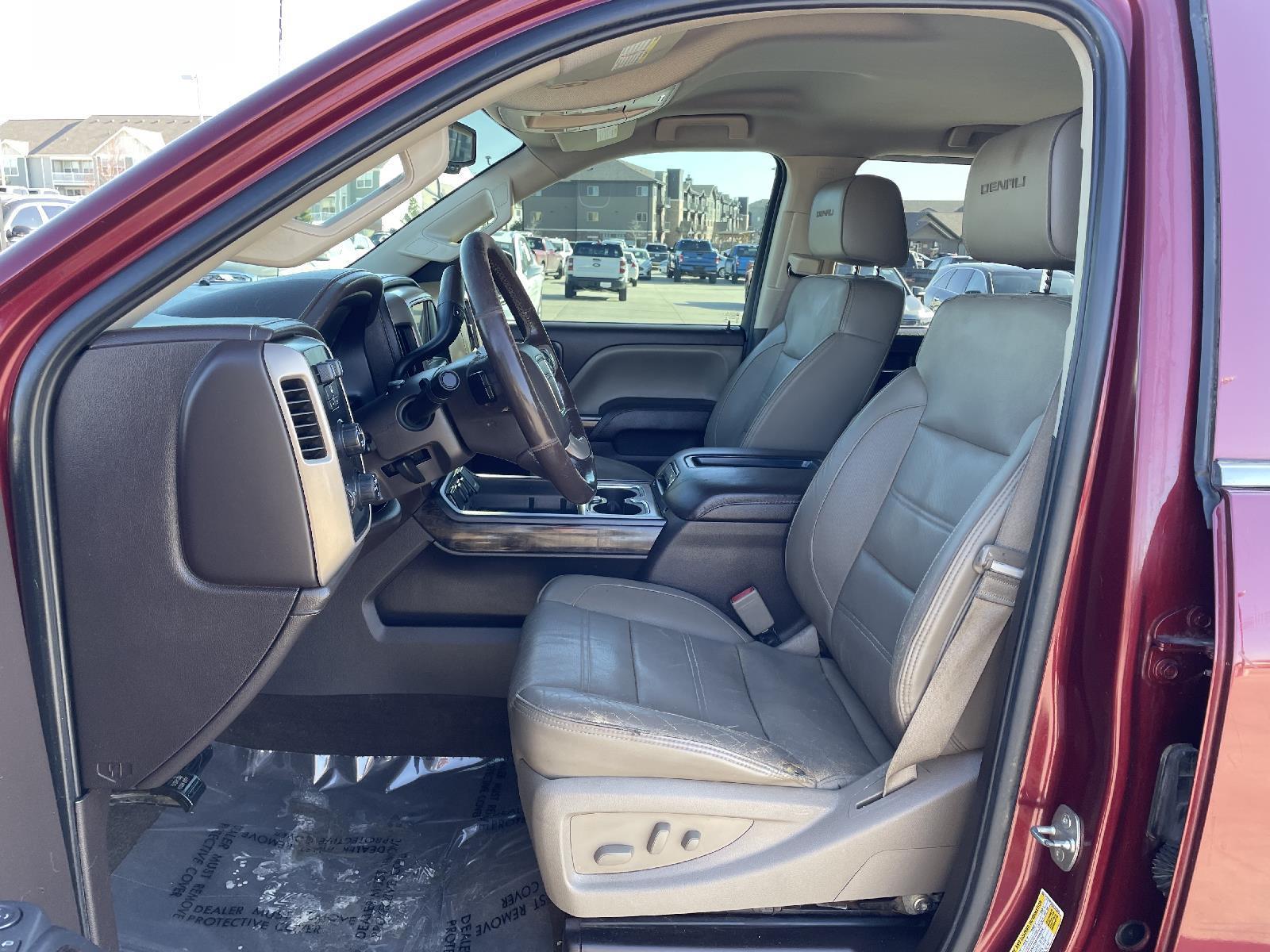 Used 2015 GMC Sierra 2500HD Denali Crew Cab Truck for sale in Lincoln NE