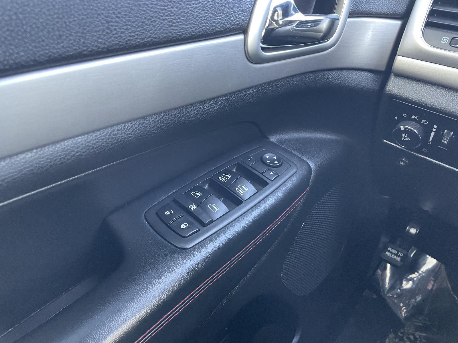 Used 2013 Jeep Grand Cherokee Laredo Trailhawk SUV for sale in Lincoln NE