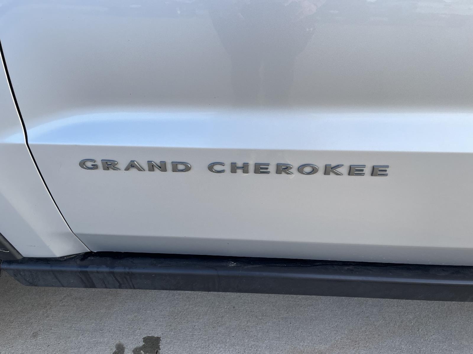 Used 2013 Jeep Grand Cherokee Laredo Trailhawk SUV for sale in Lincoln NE