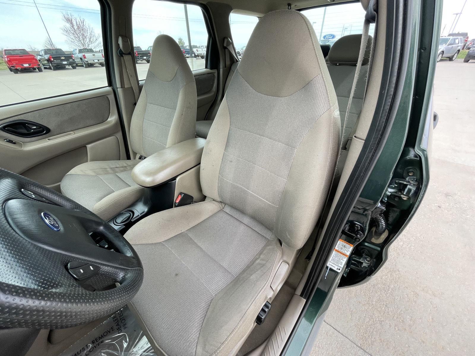 Used 2001 Ford Escape XLT 4 door for sale in Lincoln NE