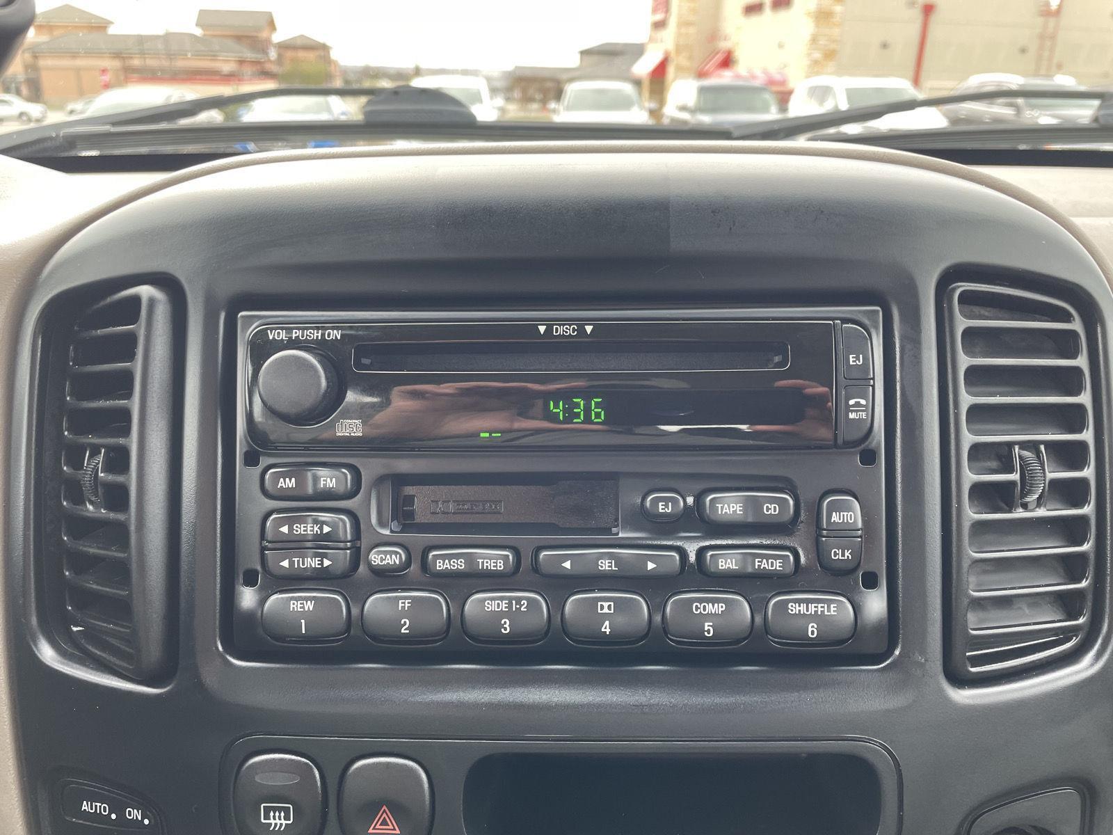 Used 2001 Ford Escape XLT 4 door for sale in Lincoln NE