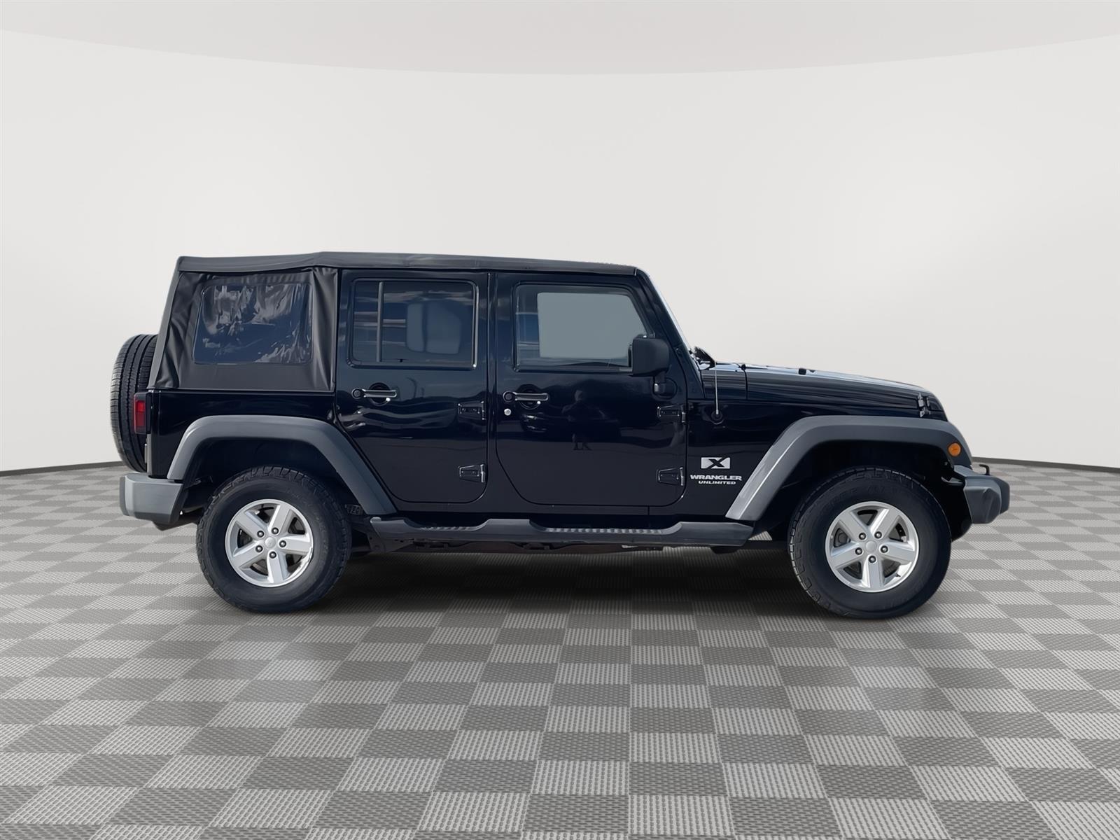 Used 2007 Jeep Wrangler Unlimited X 4 door for sale in Lincoln NE