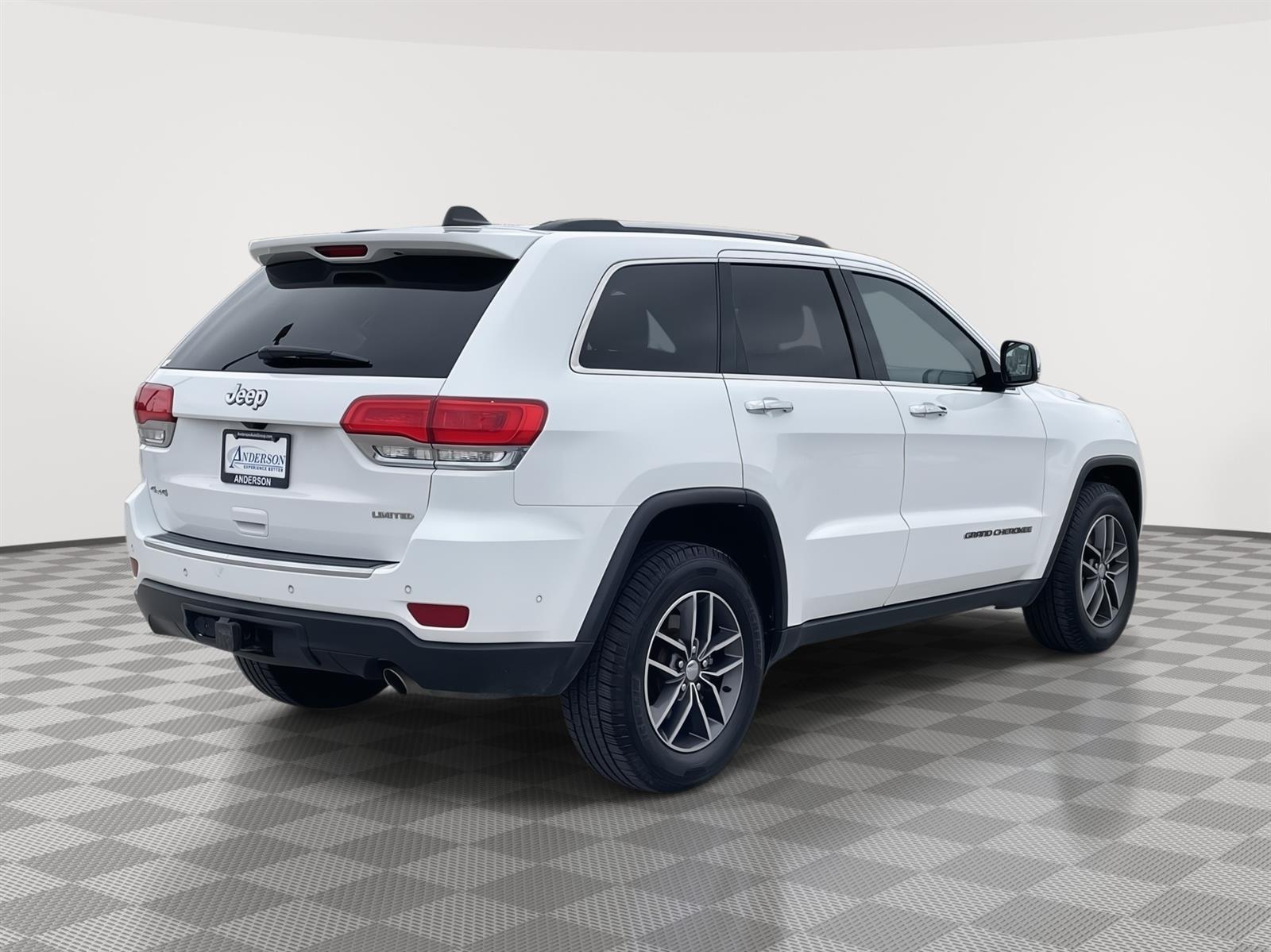 Used 2018 Jeep Grand Cherokee Limited SUV for sale in Lincoln NE