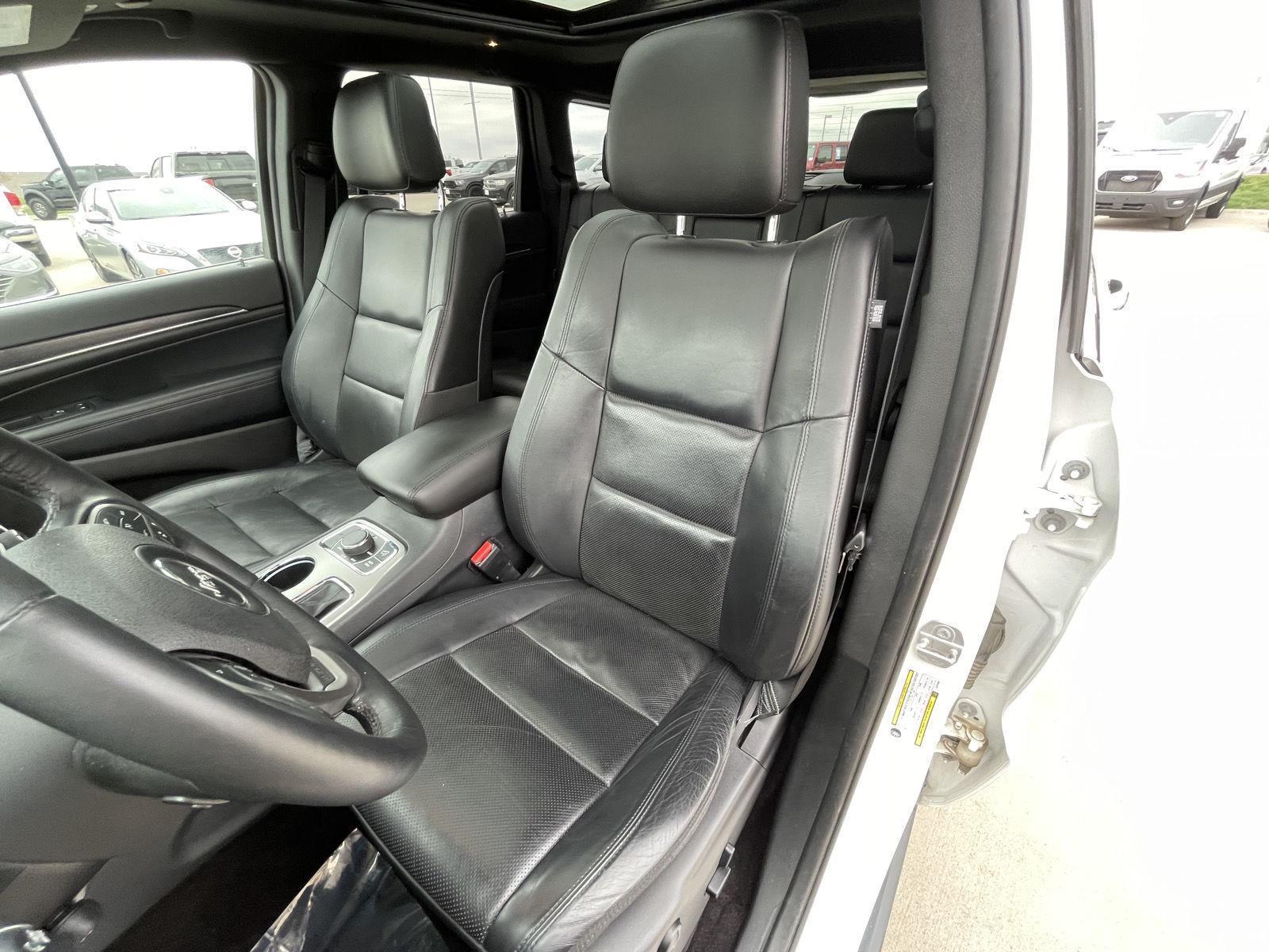 Used 2018 Jeep Grand Cherokee Limited SUV for sale in Lincoln NE