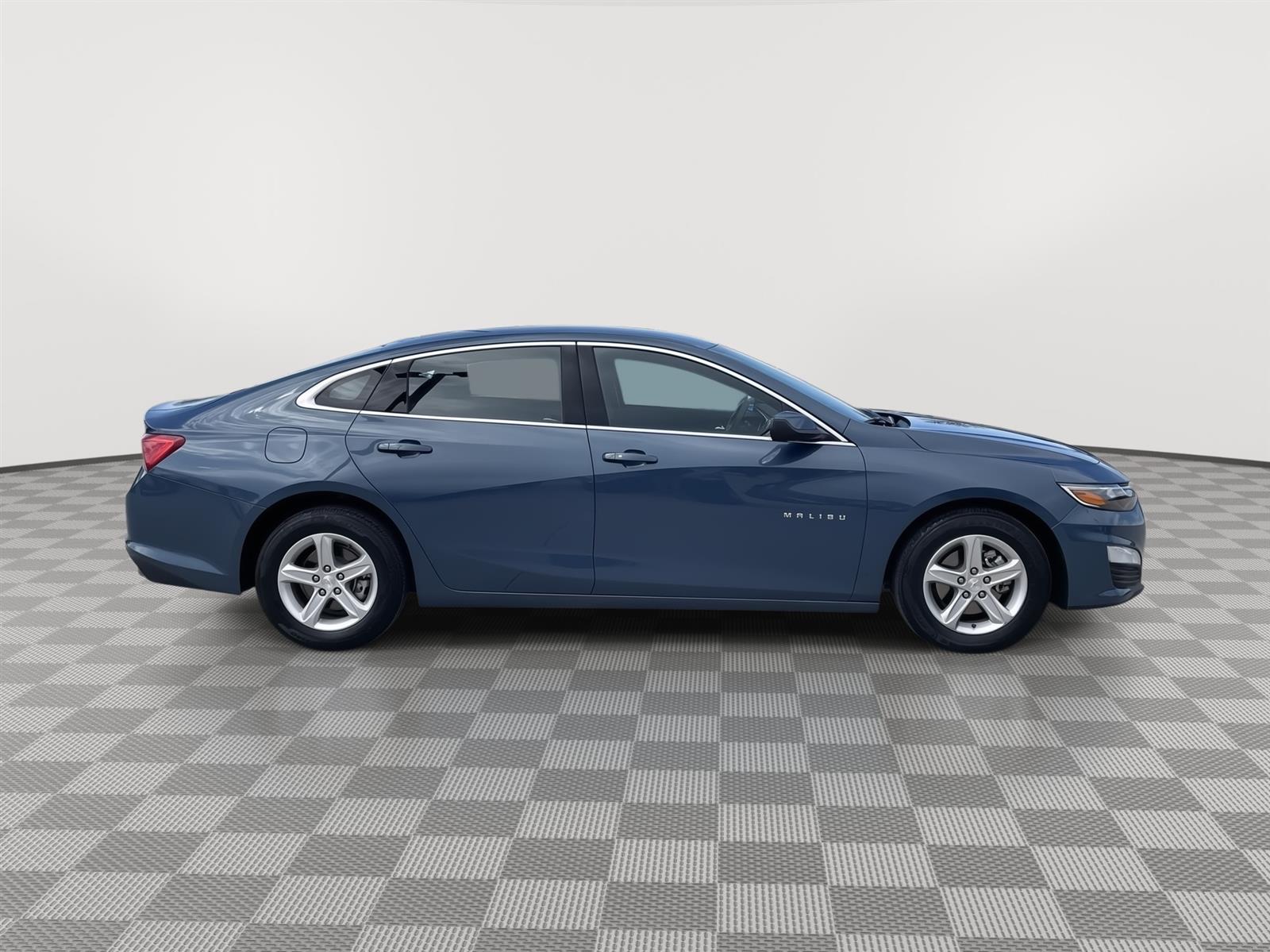 Used 2024 Chevrolet Malibu LT Sedan for sale in Lincoln NE
