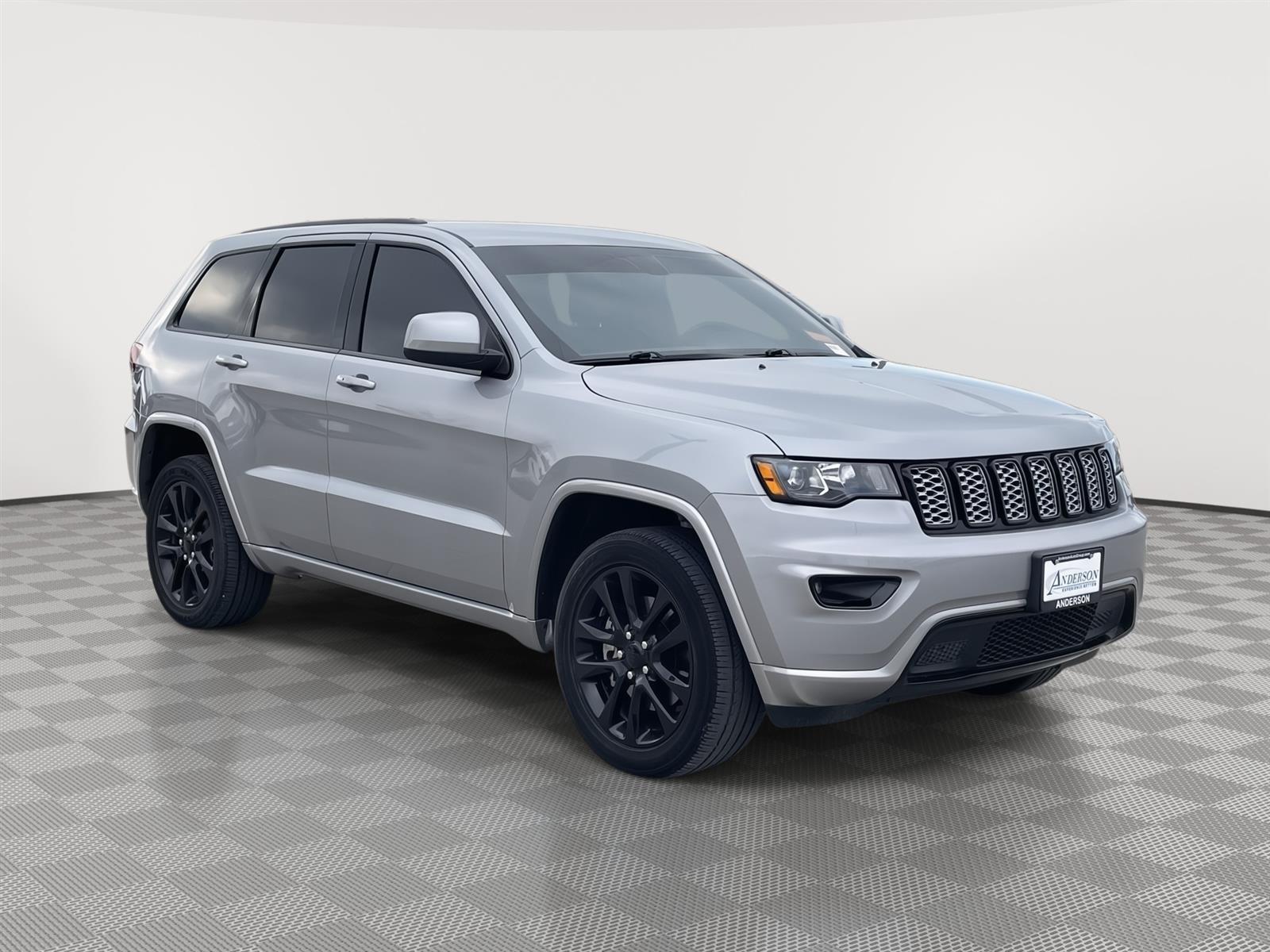 Used 2021 Jeep Grand Cherokee Laredo X SUV for sale in Lincoln NE