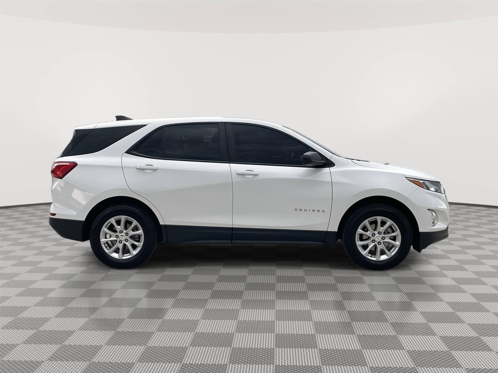 Used 2021 Chevrolet Equinox LS SUV for sale in Lincoln NE
