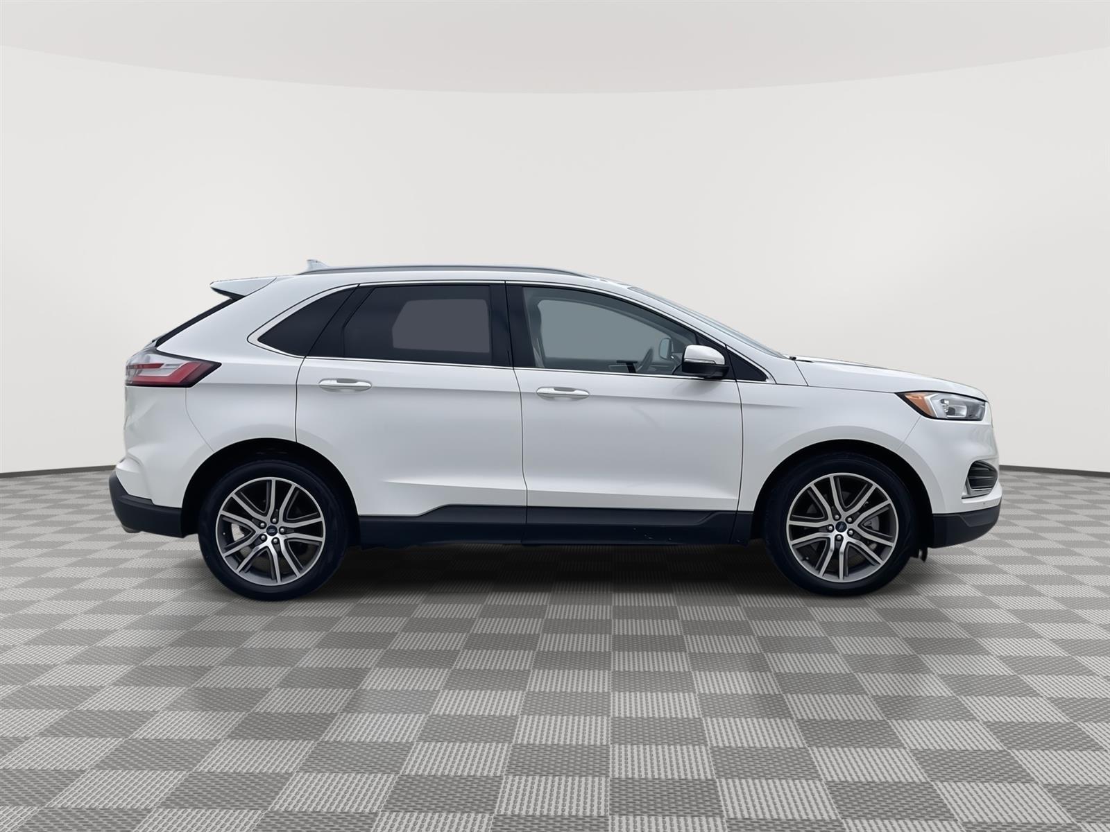 Used 2020 Ford Edge Titanium SUV for sale in Lincoln NE