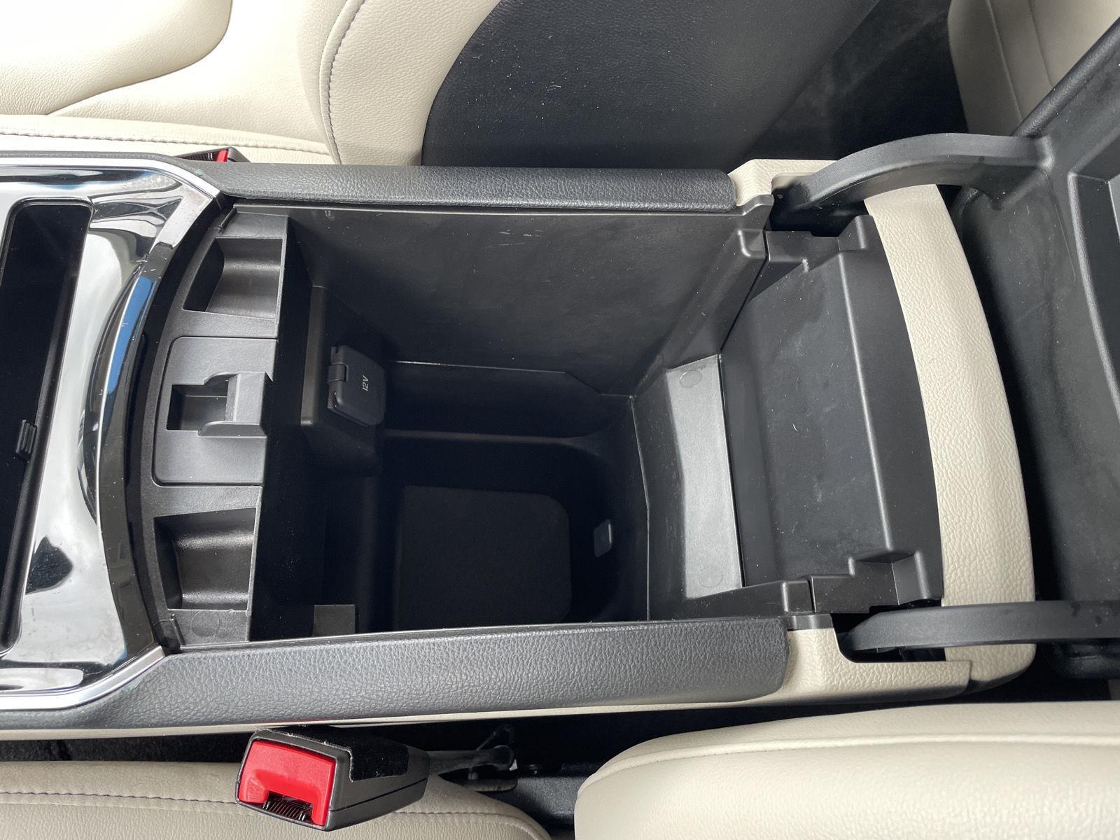 Used 2020 Ford Edge Titanium SUV for sale in Lincoln NE