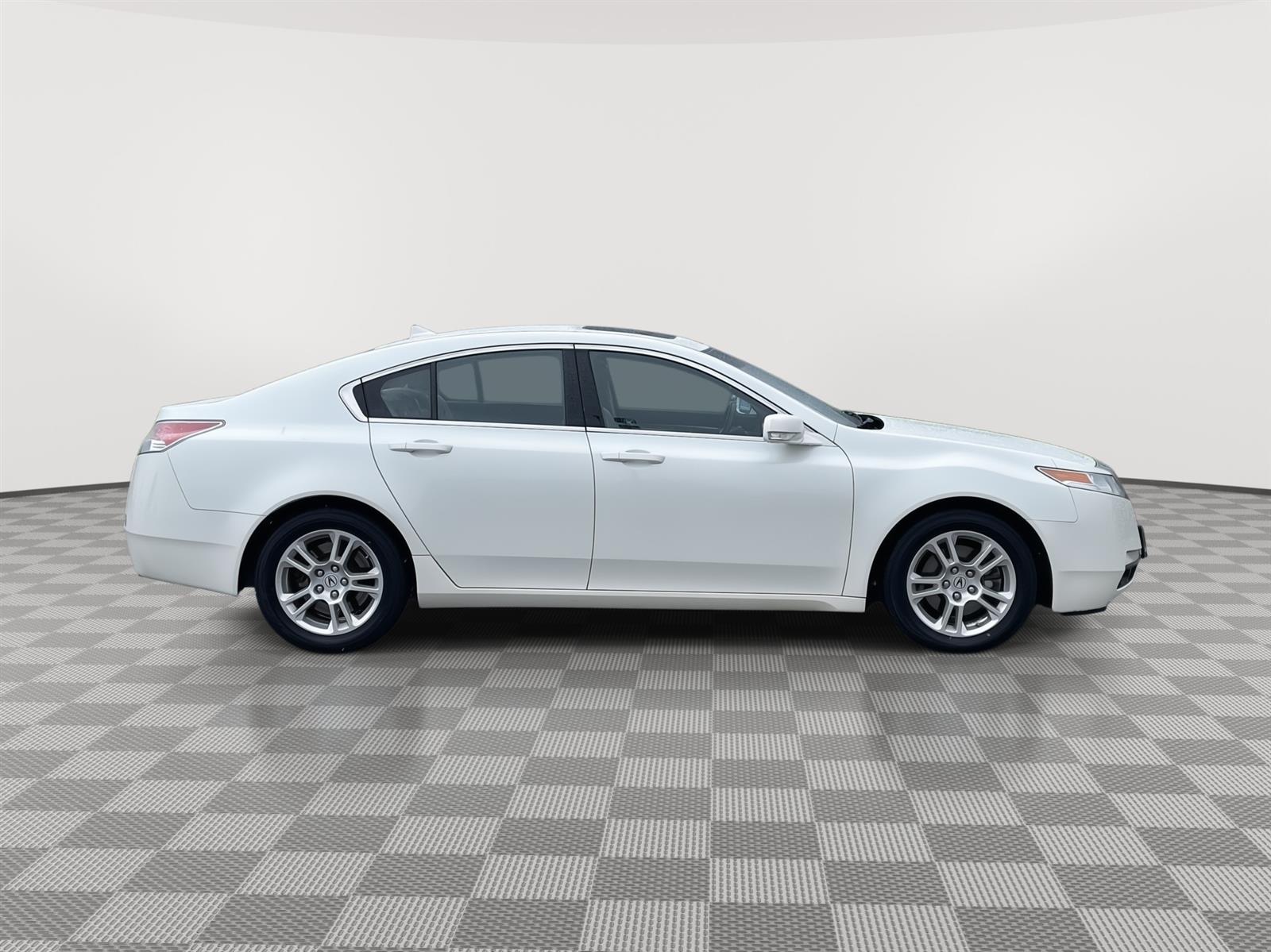 Used 2009 Acura TL Base Sedan for sale in Lincoln NE