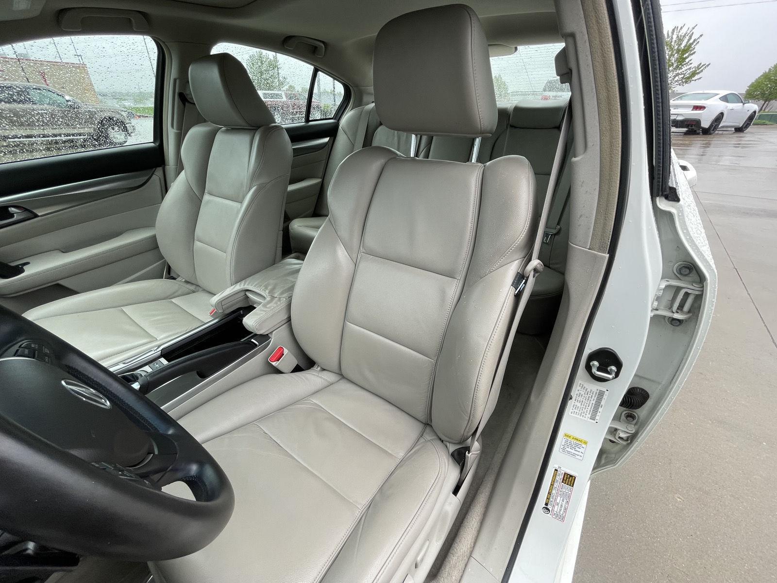 Used 2009 Acura TL Base Sedan for sale in Lincoln NE