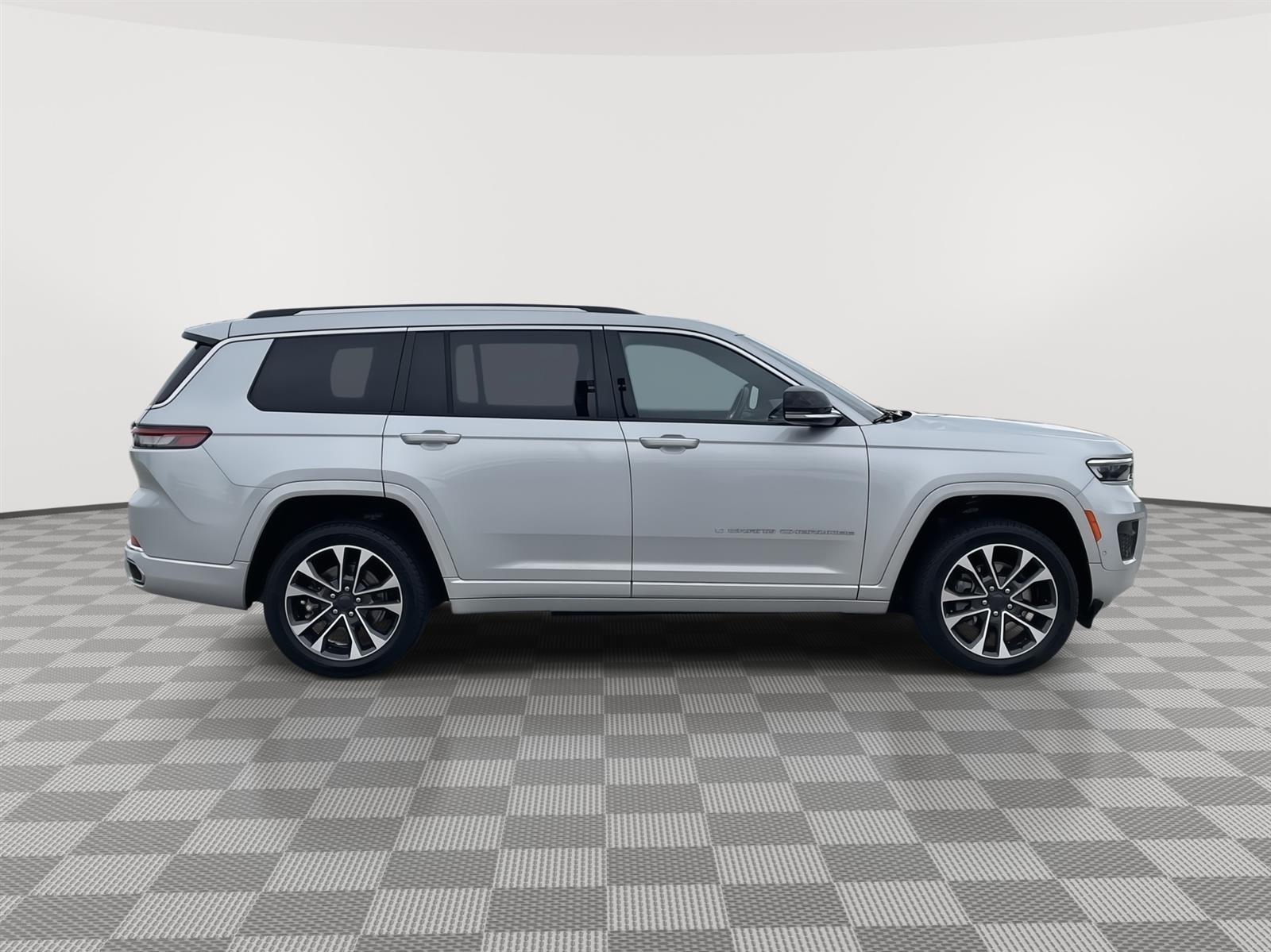 Used 2021 Jeep Grand Cherokee L Overland SUV for sale in Lincoln NE