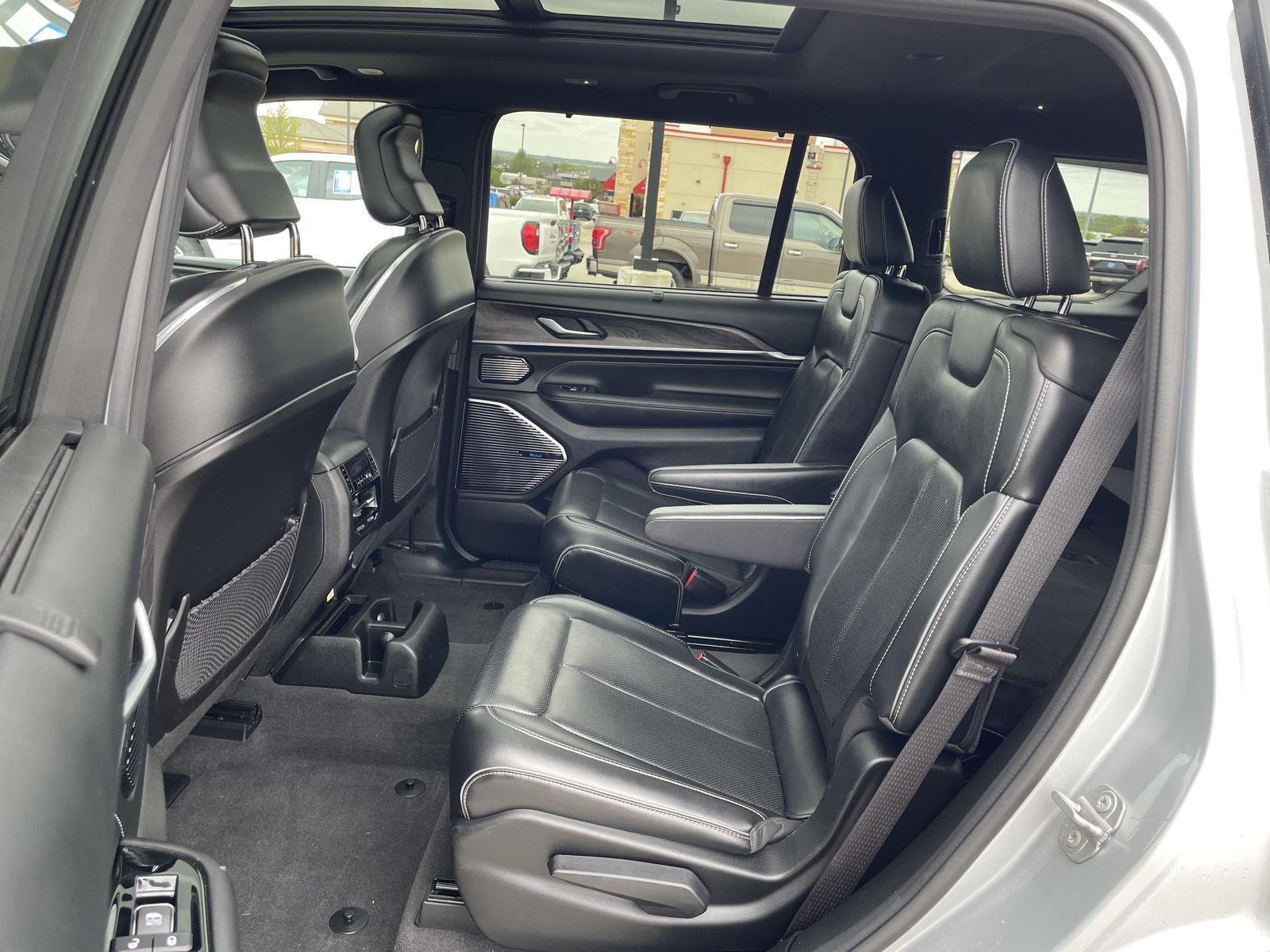 Used 2021 Jeep Grand Cherokee L Overland SUV for sale in Lincoln NE
