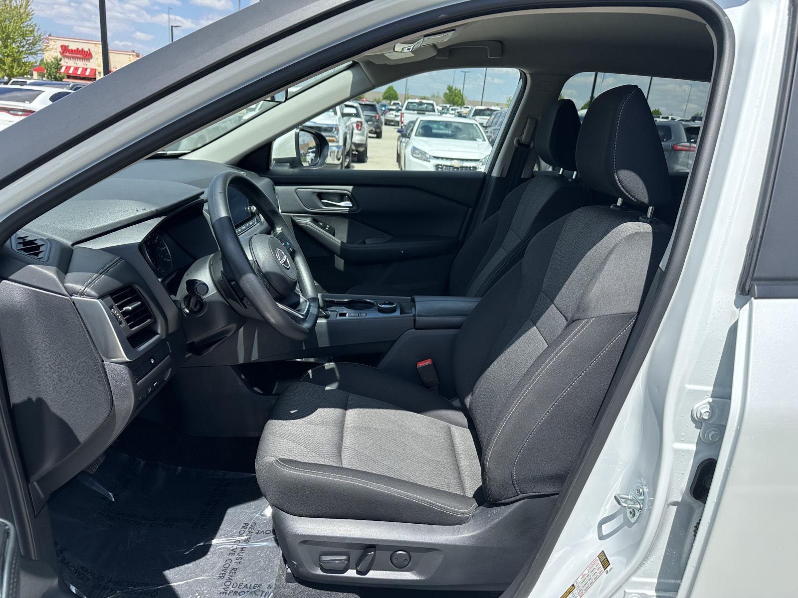 Used 2024 Nissan Rogue SV SUV for sale in Lincoln NE
