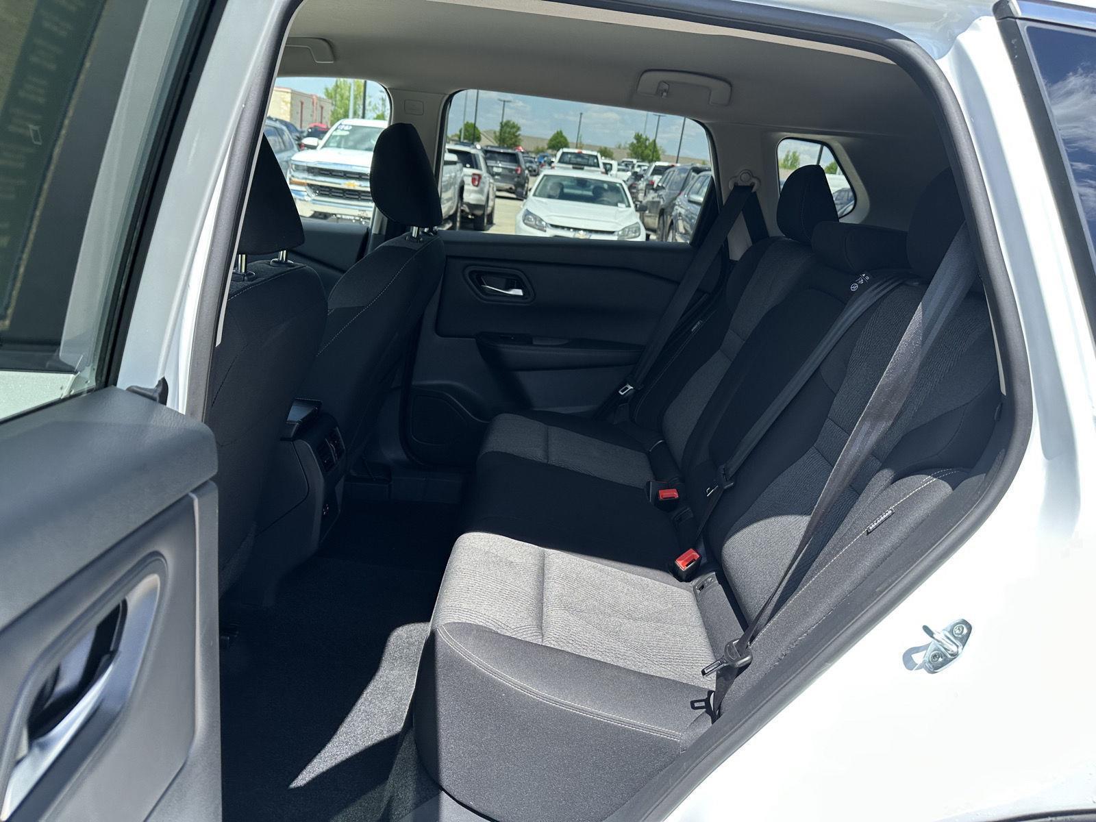 Used 2024 Nissan Rogue SV SUV for sale in Lincoln NE