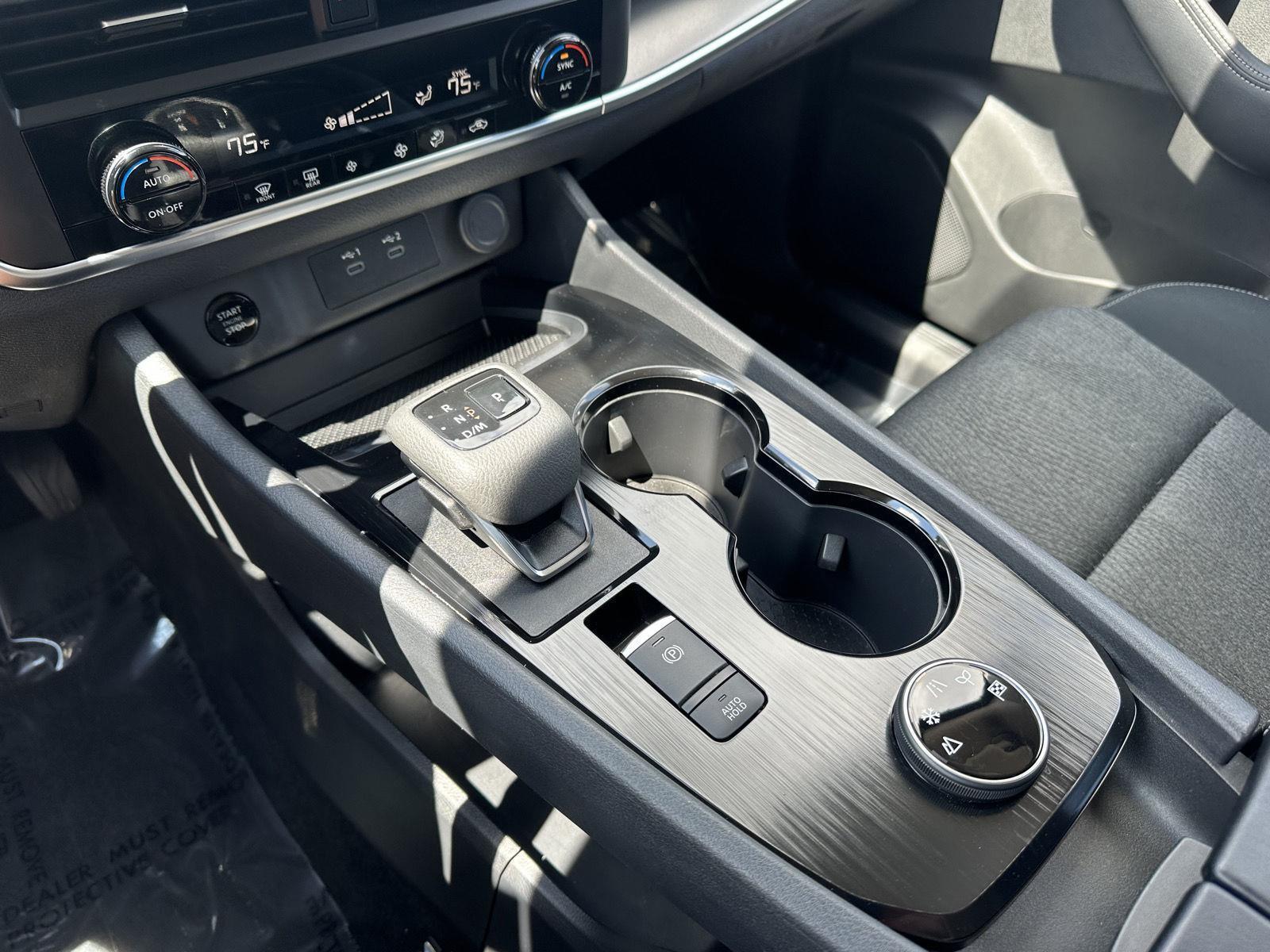 Used 2024 Nissan Rogue SV SUV for sale in Lincoln NE
