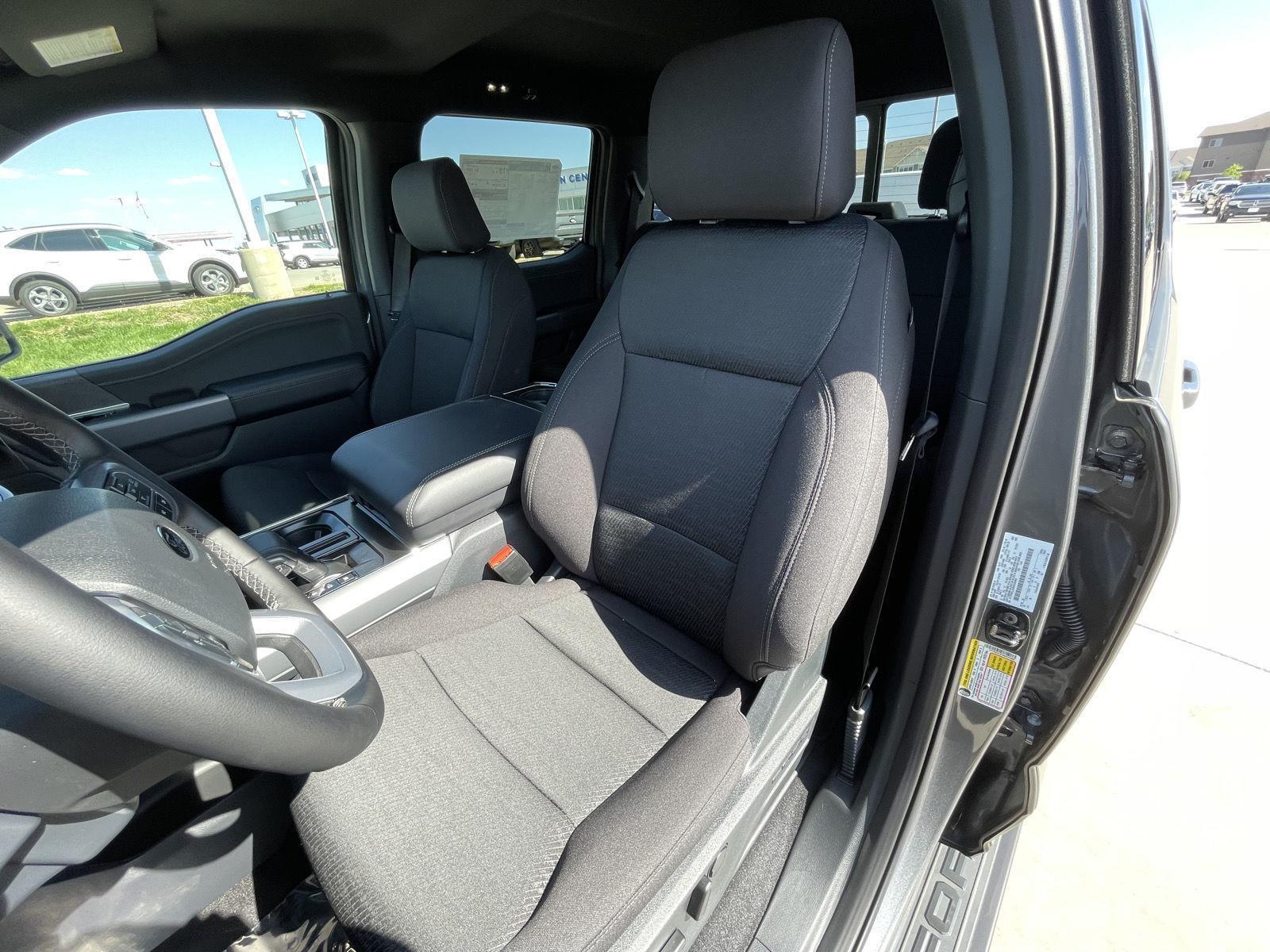 New 2025 Ford F-150 XLT Crew Cab Truck for sale in Lincoln NE