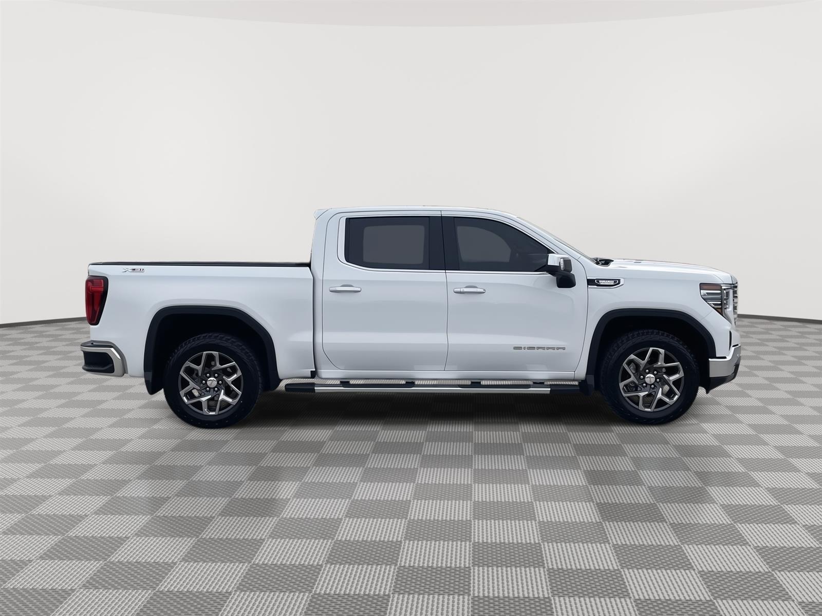 Used 2024 GMC Sierra 1500 SLT Crew Cab Truck for sale in Lincoln NE