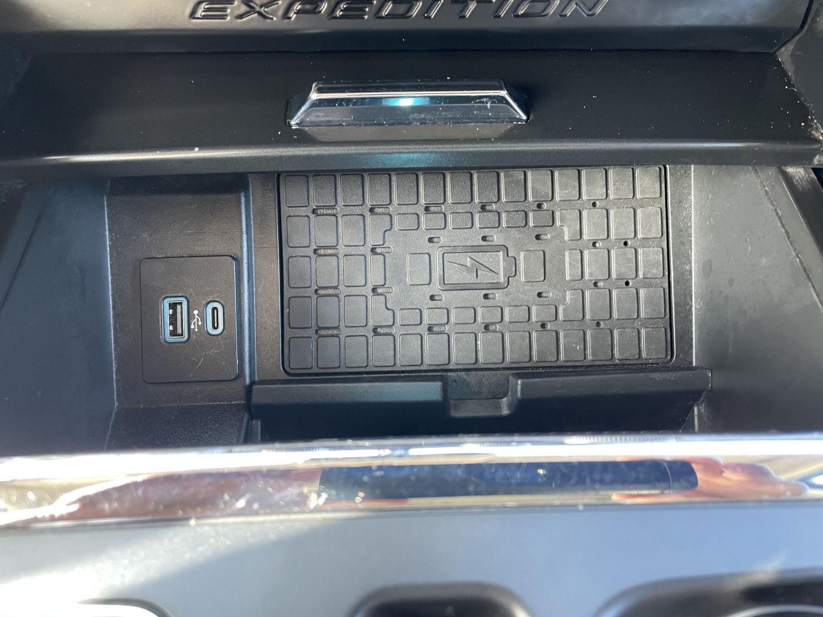 Used 2022 Ford Expedition Max XLT SUV for sale in Lincoln NE