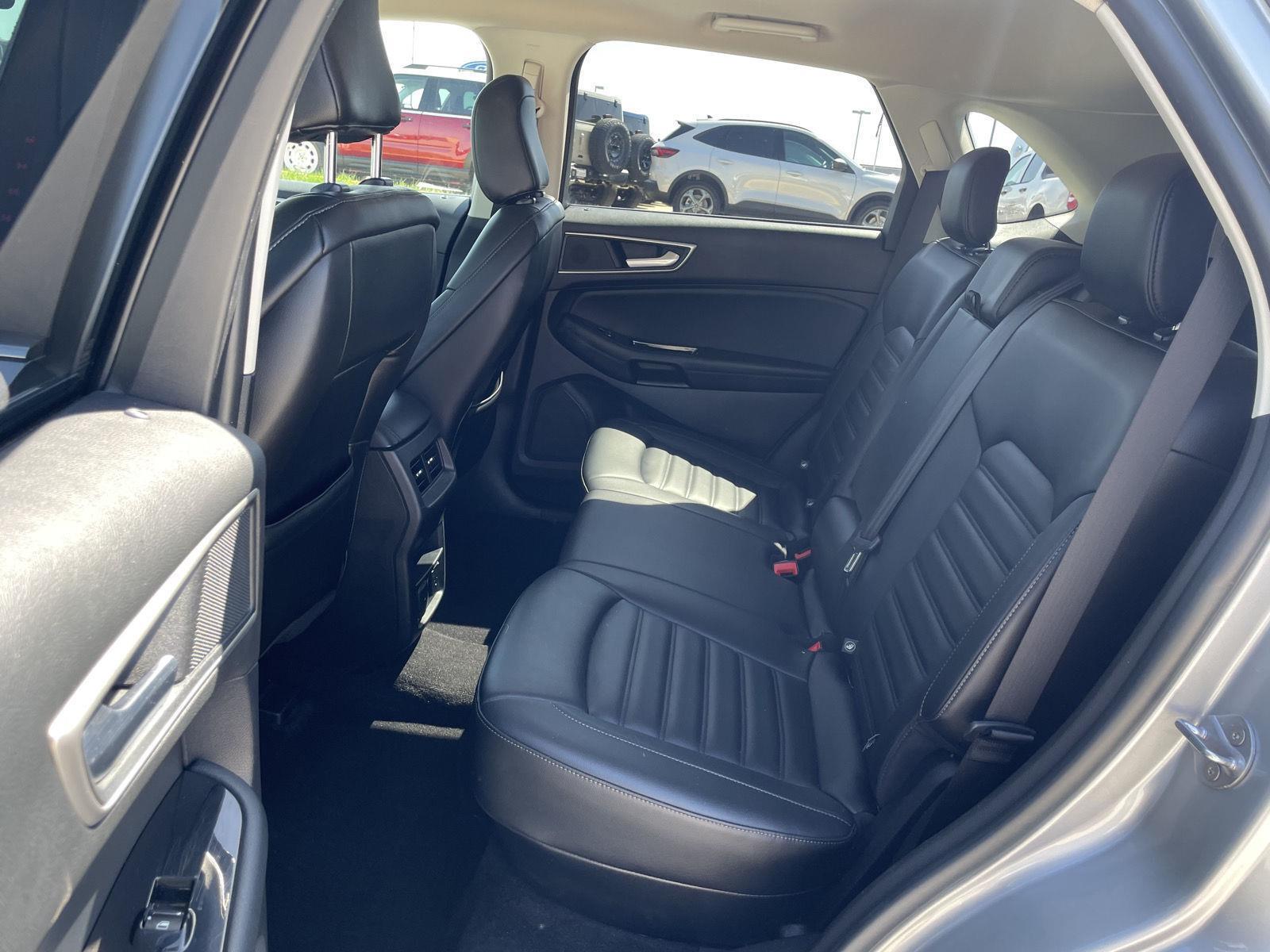 Used 2020 Ford Edge SEL FWD SUV for sale in Lincoln NE