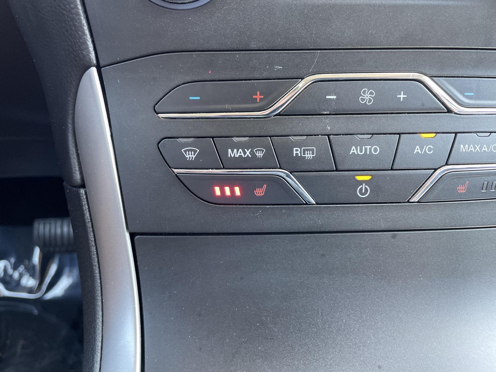 Used 2020 Ford Edge SEL FWD SUV for sale in Lincoln NE