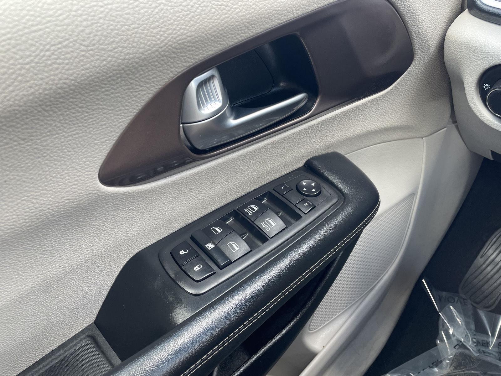 Used 2023 Chrysler Voyager LX Minivans for sale in Lincoln NE