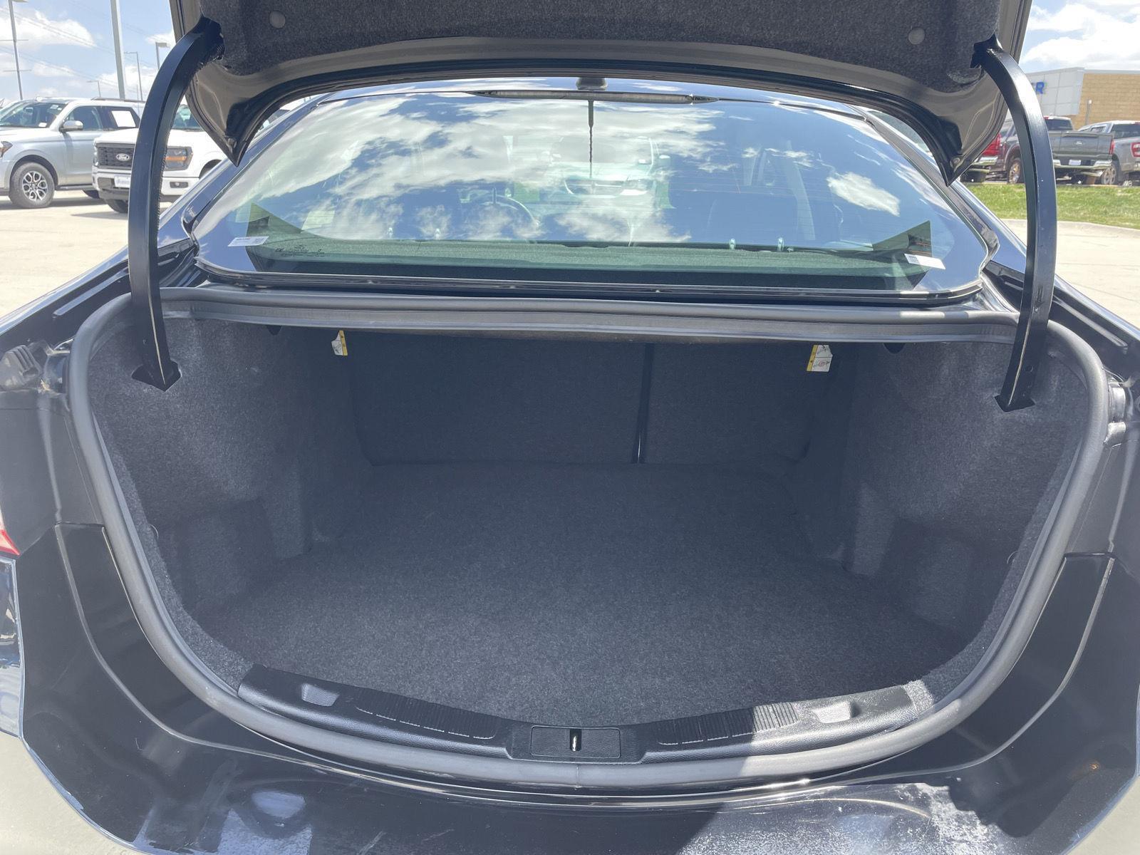 Used 2018 Ford Fusion SE Sedan for sale in Lincoln NE