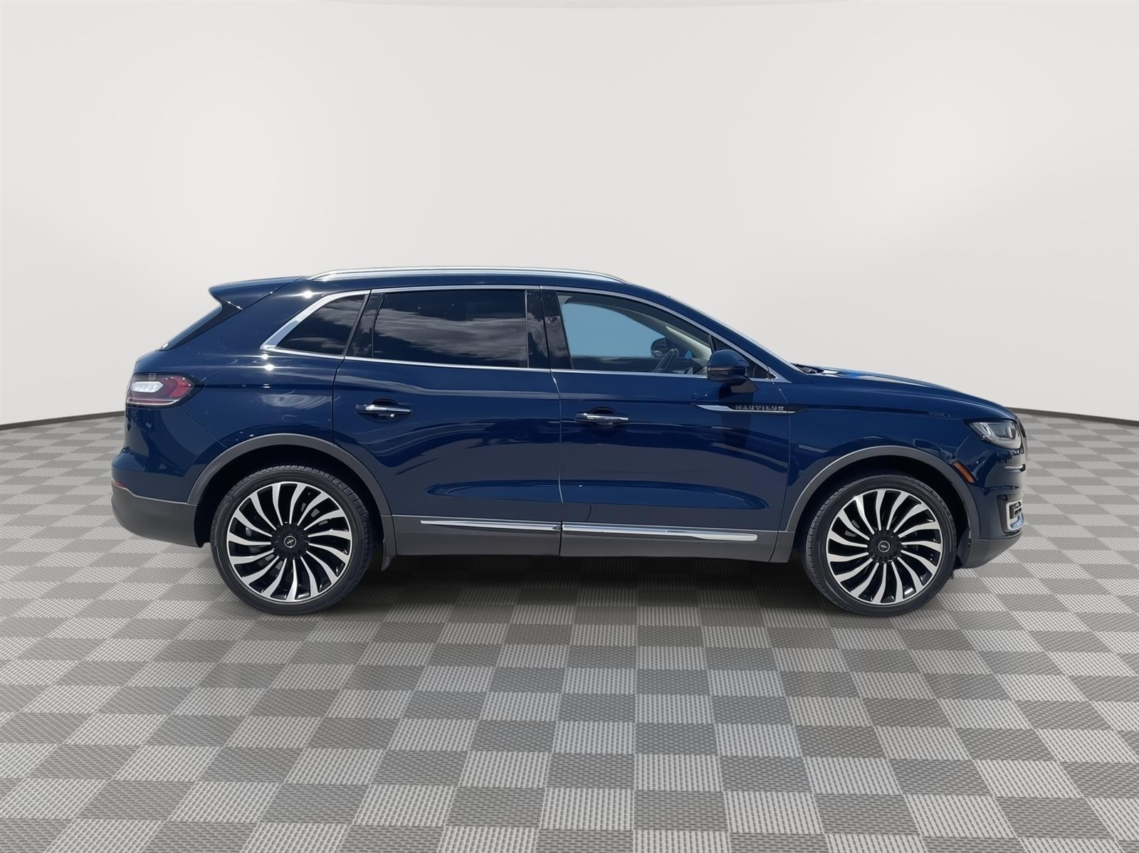 Used 2019 Lincoln Nautilus Black Label SUV for sale in Lincoln NE