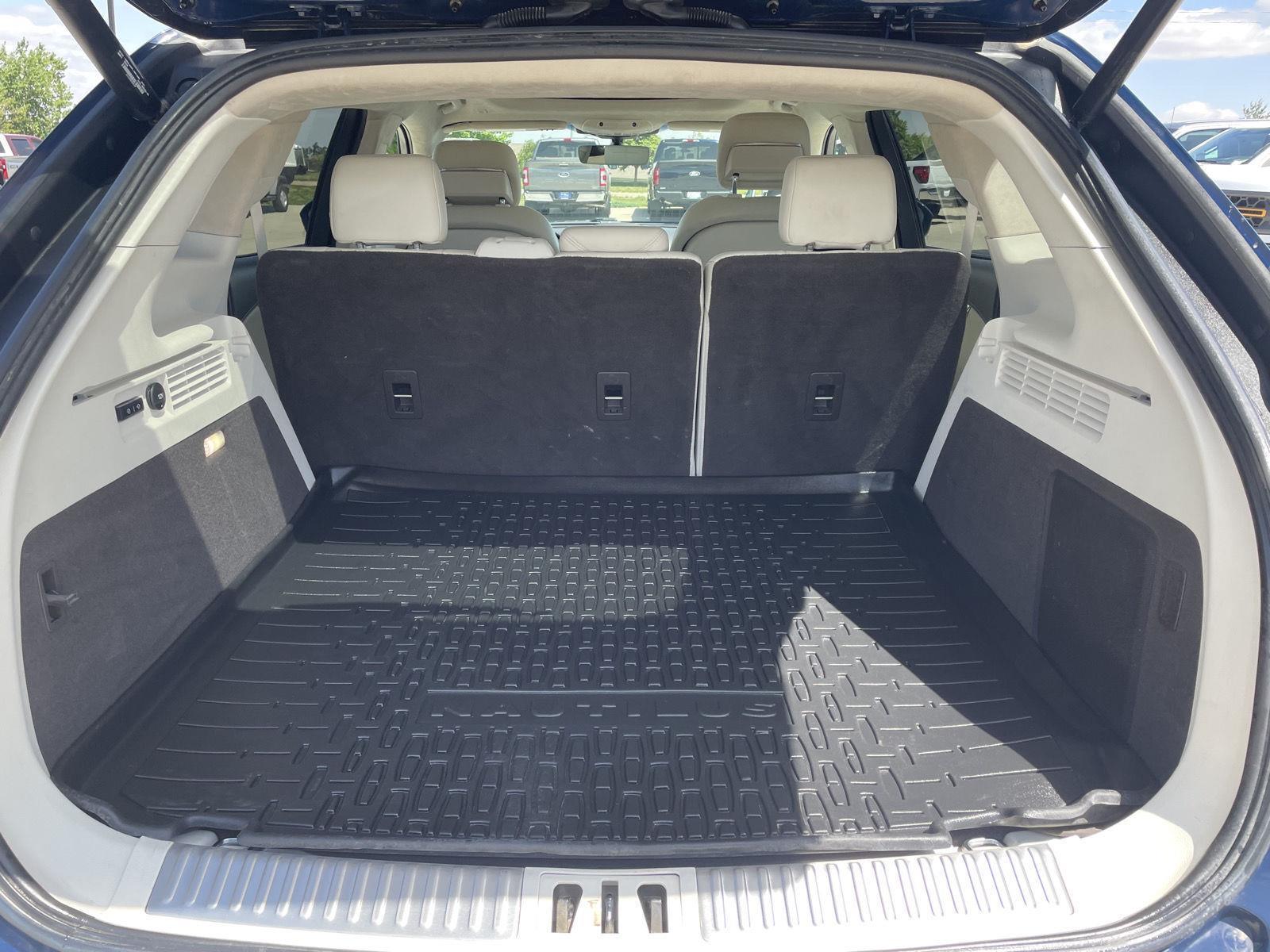Used 2019 Lincoln Nautilus Black Label SUV for sale in Lincoln NE