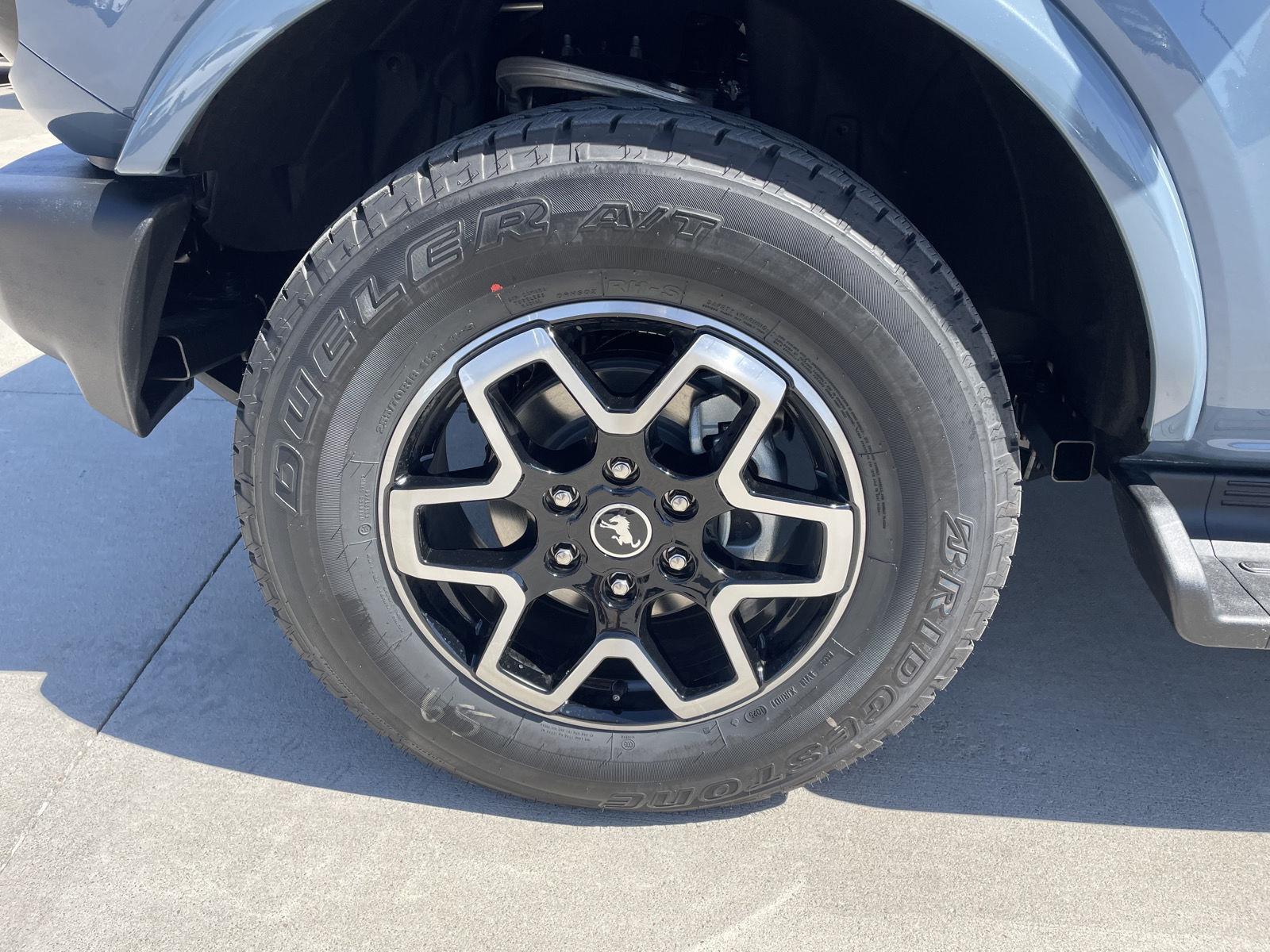 2025 Ford Bronco Outer Banks photo 10