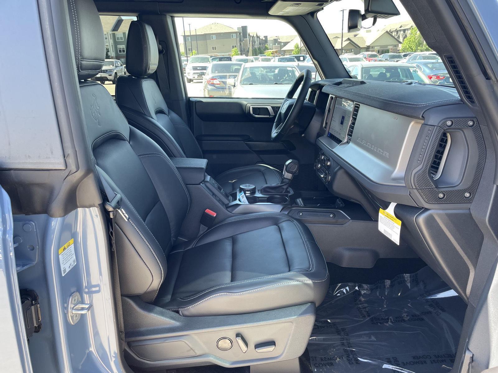 2025 Ford Bronco Outer Banks photo 18