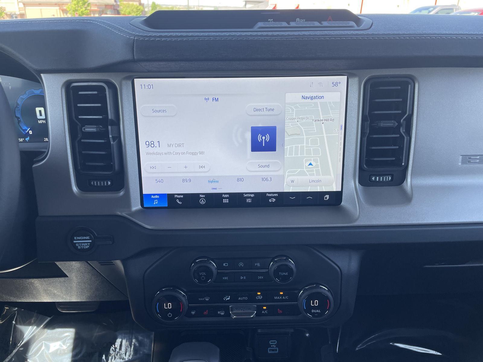 2025 Ford Bronco Outer Banks photo 20