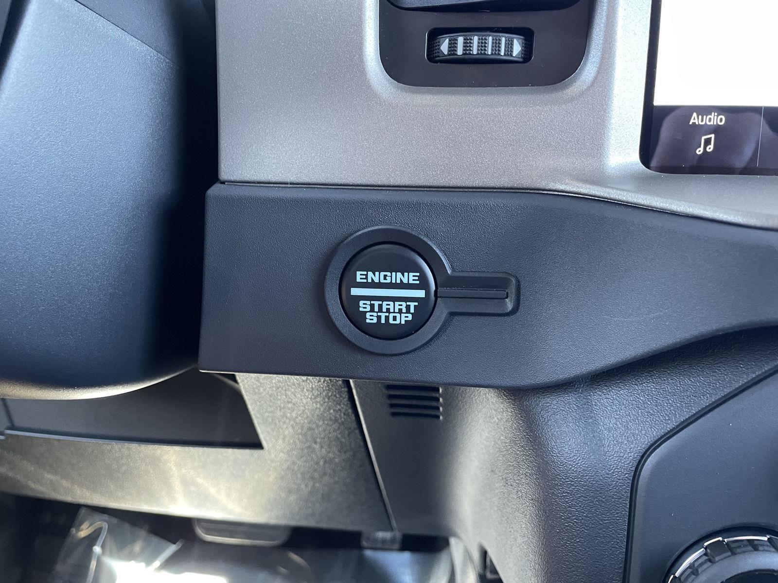 2025 Ford Bronco Outer Banks photo 23