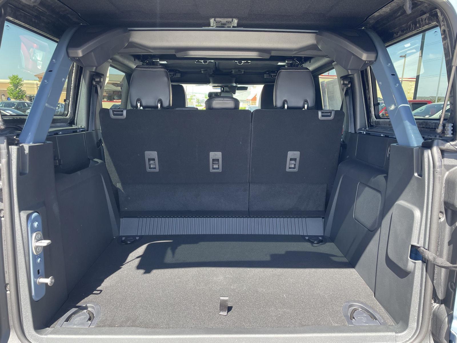 2025 Ford Bronco Outer Banks photo 30