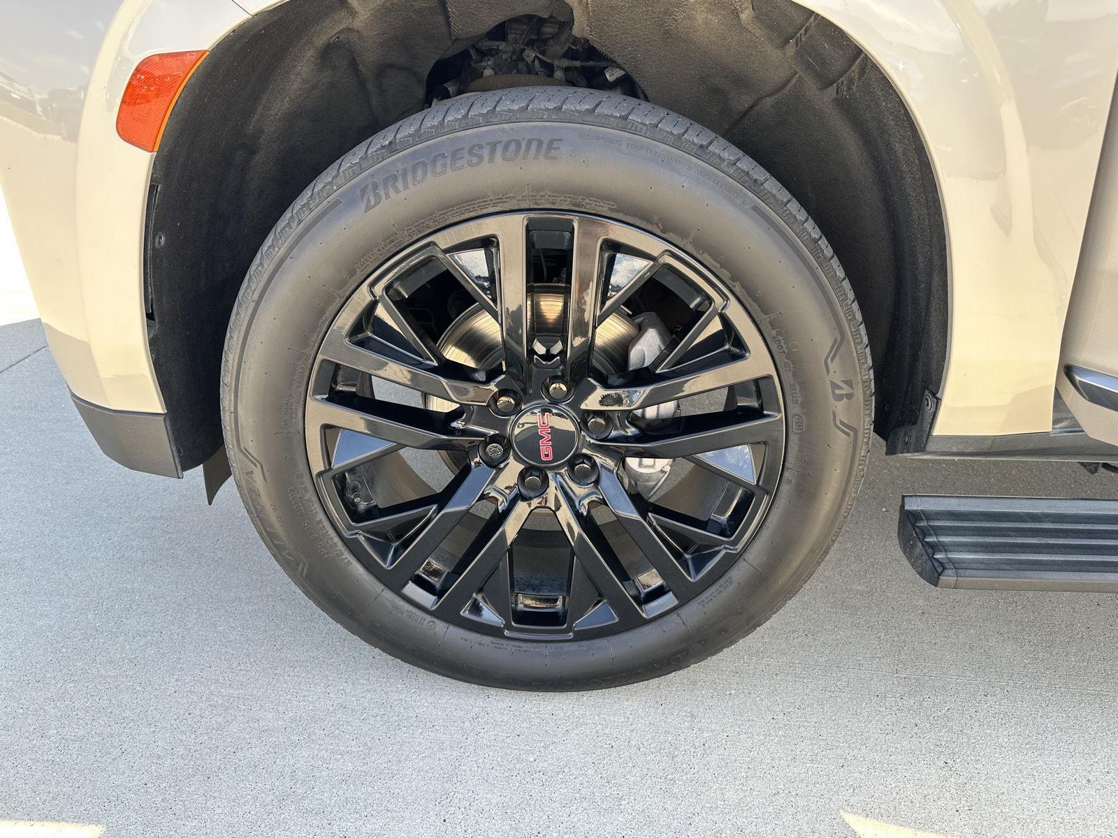 Used 2023 GMC Yukon Denali SUV for sale in Lincoln NE