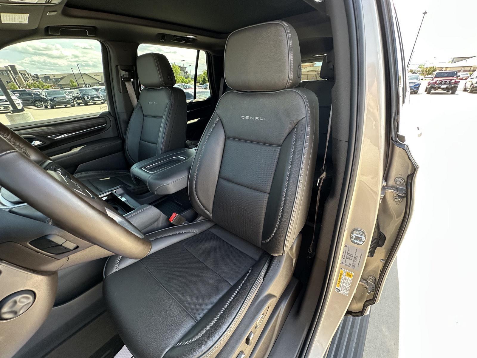 Used 2023 GMC Yukon Denali SUV for sale in Lincoln NE