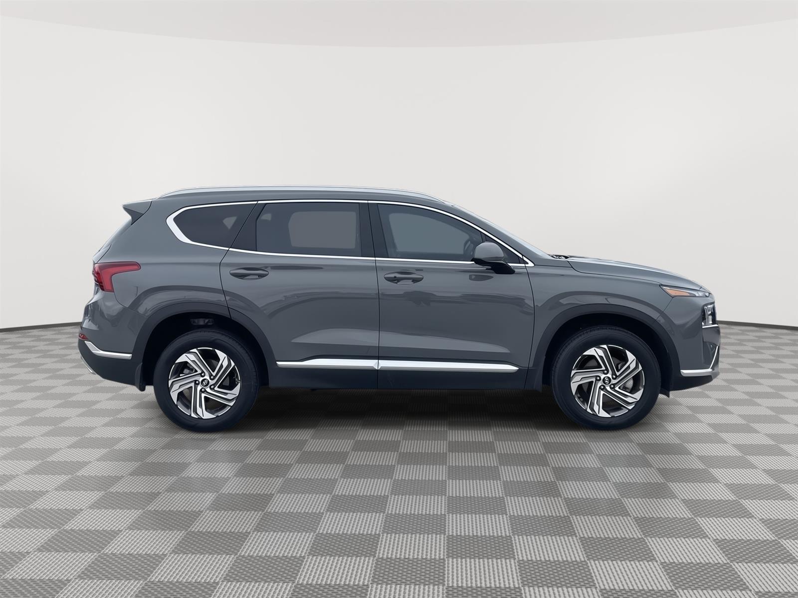 Used 2022 Hyundai Santa Fe SEL SUV for sale in Lincoln NE