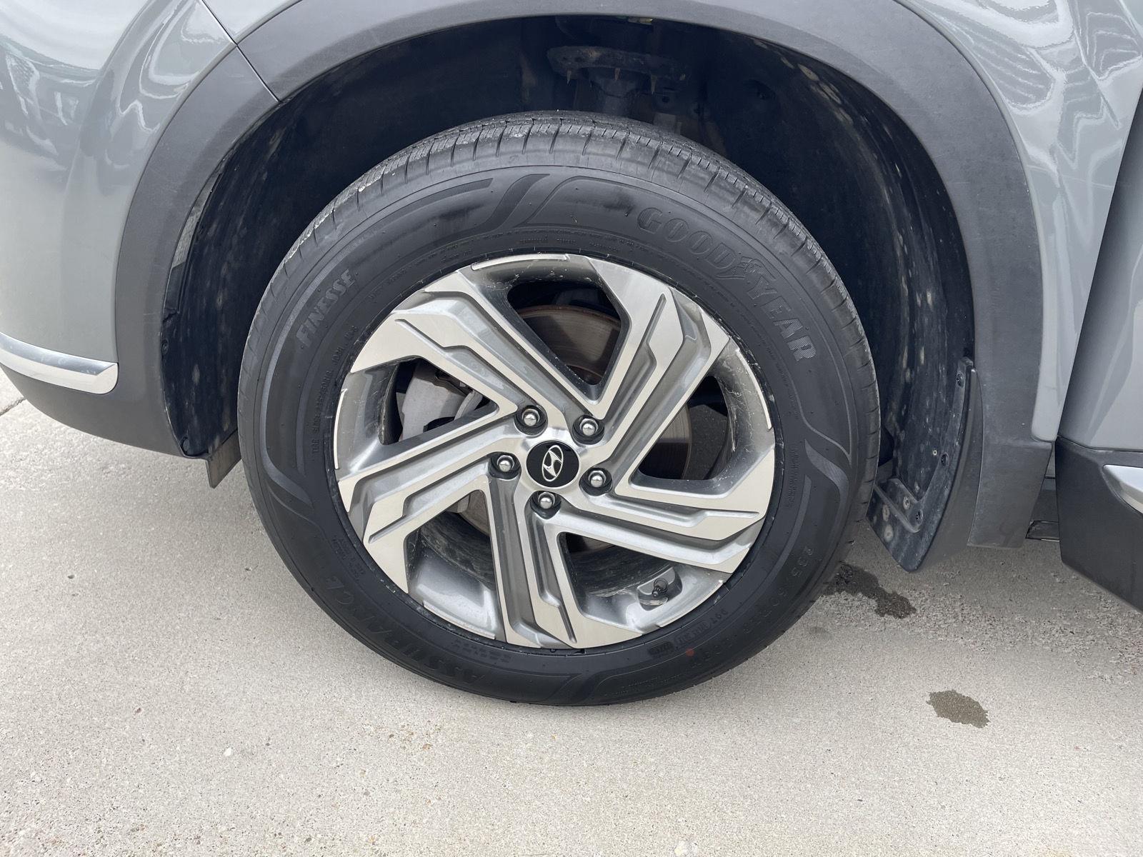 Used 2022 Hyundai Santa Fe SEL SUV for sale in Lincoln NE