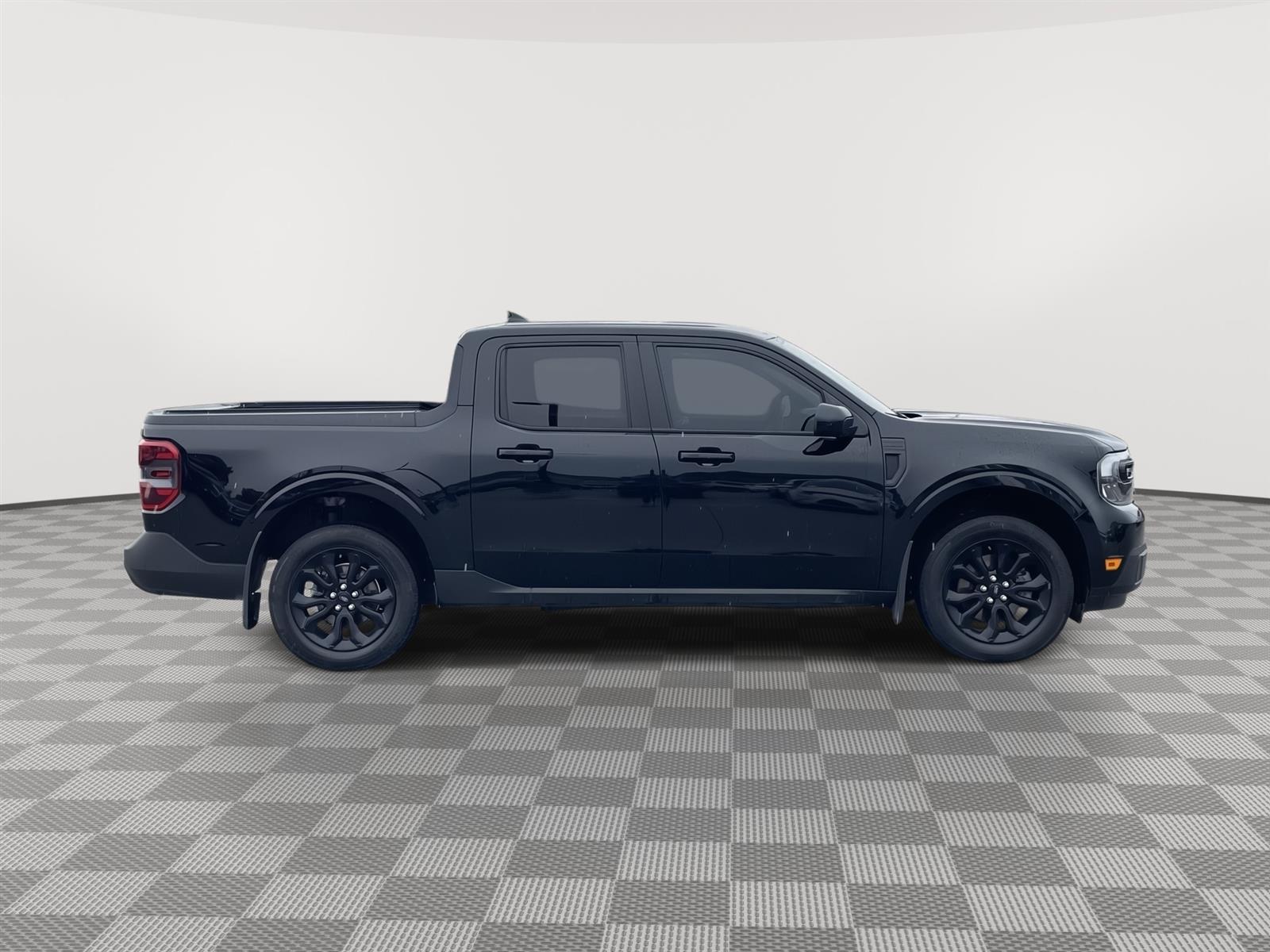 Used 2023 Ford Maverick Lariat Crew Cab Truck for sale in Lincoln NE