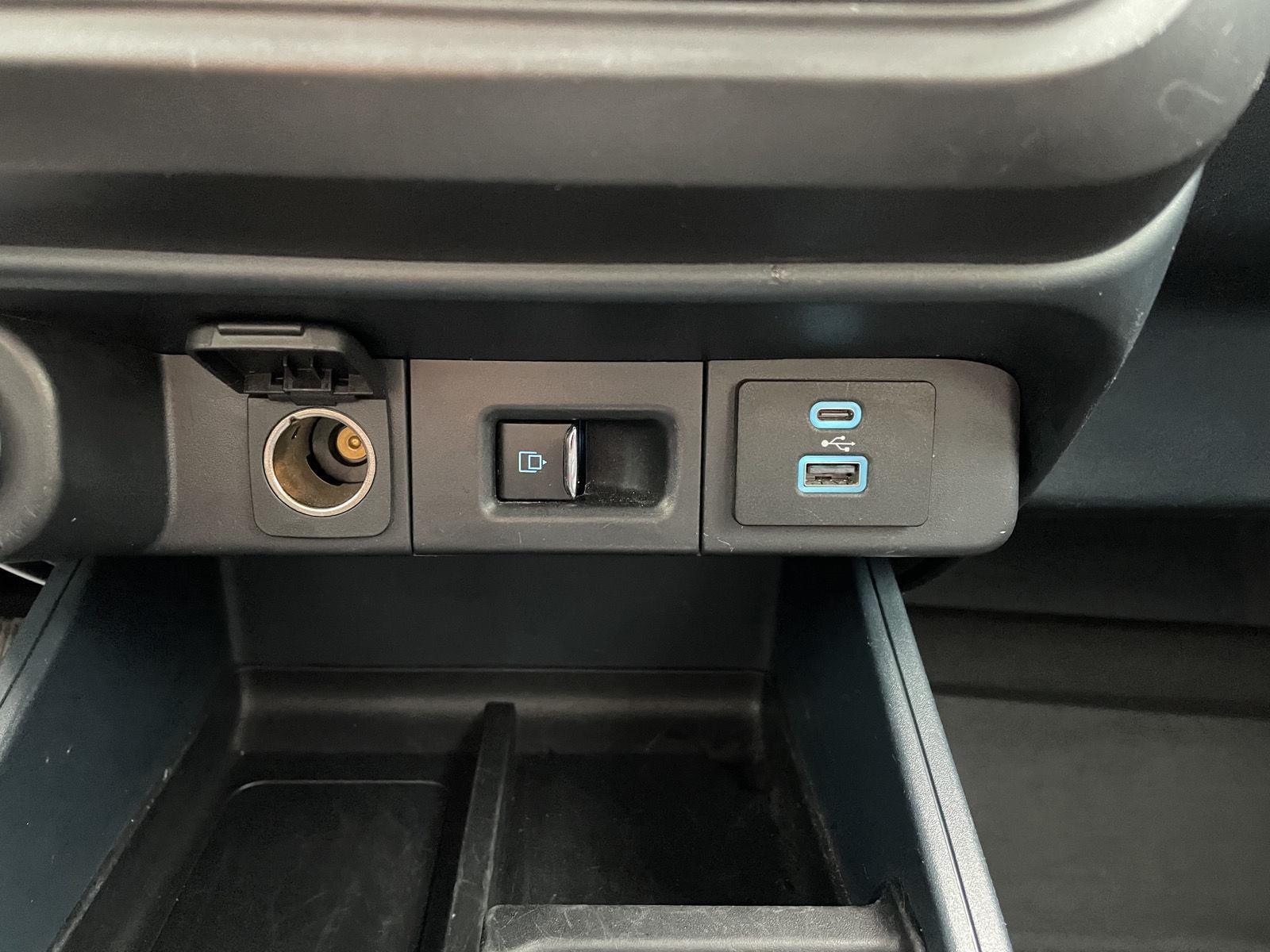 Used 2023 Ford Maverick Lariat Crew Cab Truck for sale in Lincoln NE