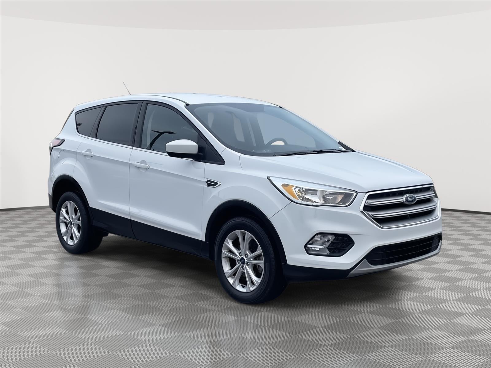Used 2017 Ford Escape SE SUV for sale in Lincoln NE
