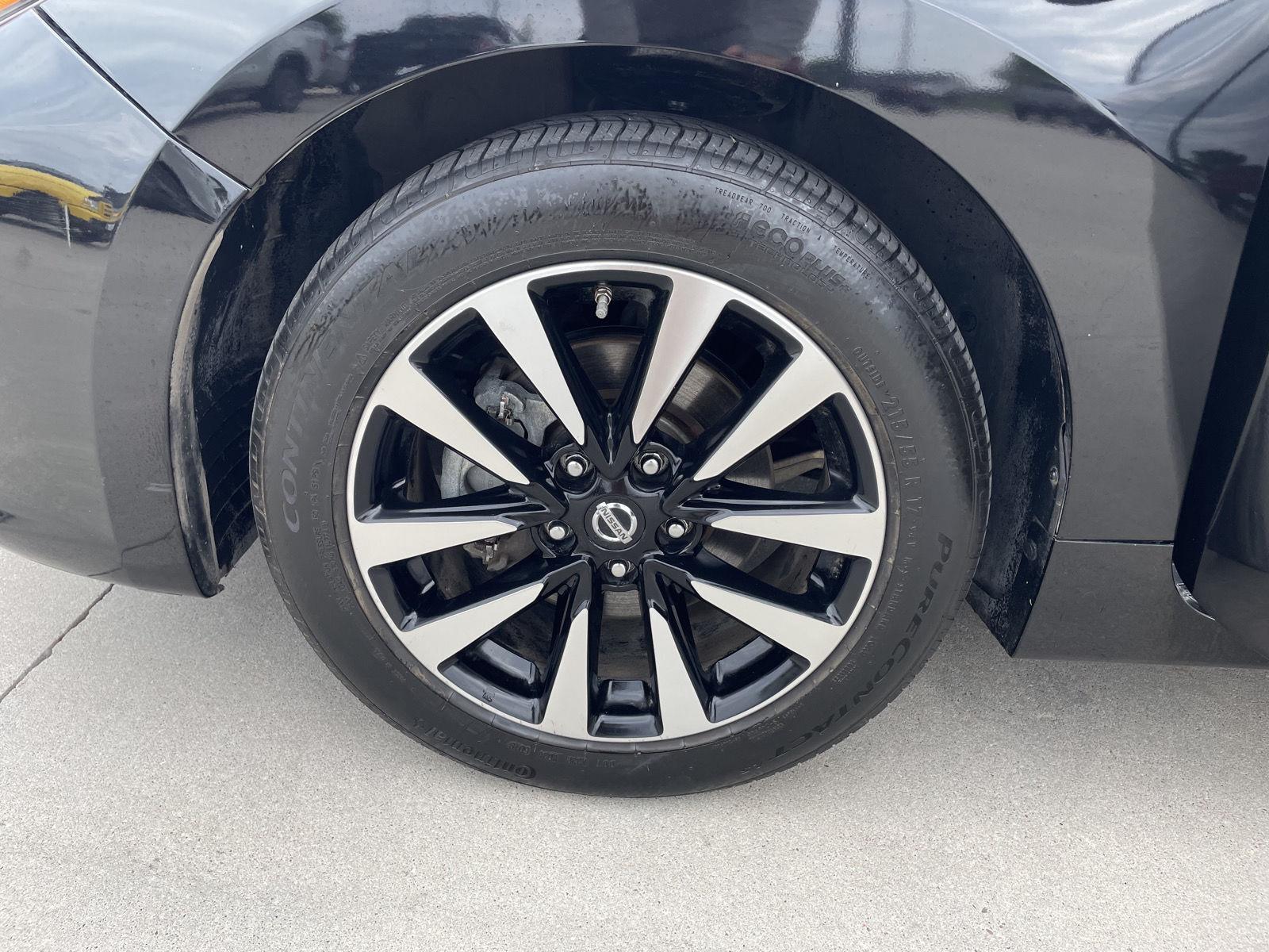 Used 2018 Nissan Altima 2.5 SV Sedan for sale in Lincoln NE