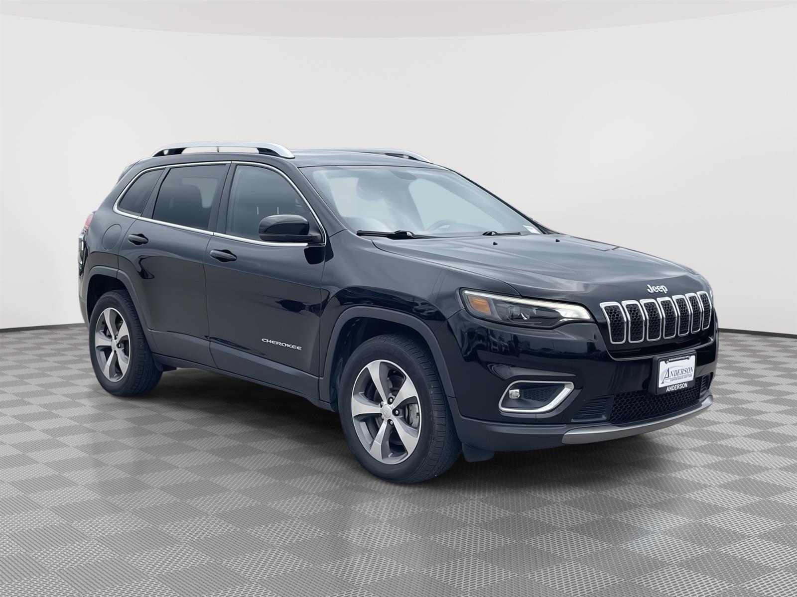Used 2019 Jeep Cherokee Limited SUV for sale in Lincoln NE