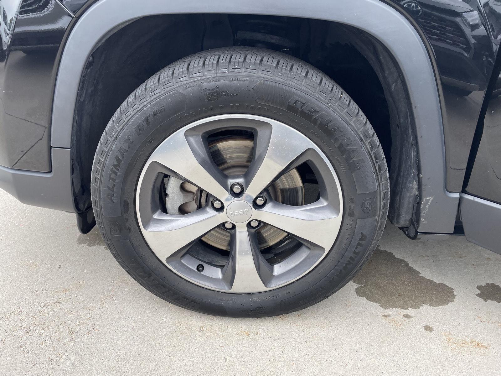 Used 2019 Jeep Cherokee Limited SUV for sale in Lincoln NE