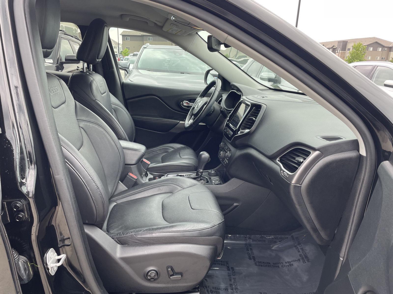 Used 2019 Jeep Cherokee Limited SUV for sale in Lincoln NE