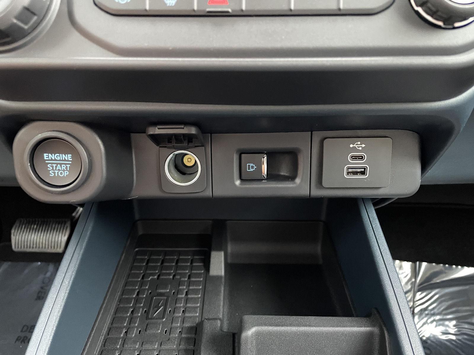 New 2025 Ford Maverick Lariat Crew Cab Truck for sale in Lincoln NE